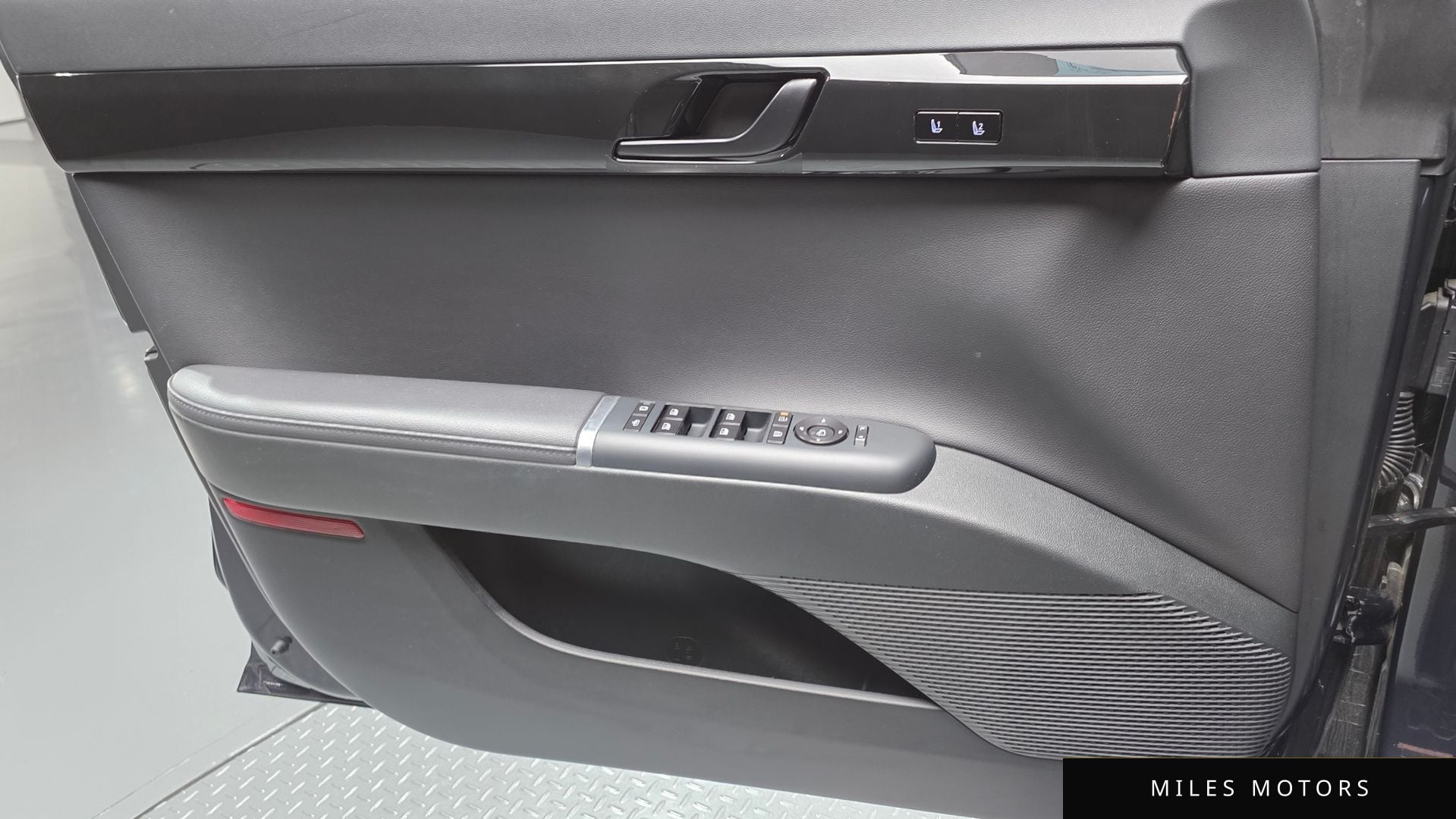 Hyundai 그랜저 (GN7) 2023 — миниатюра 14