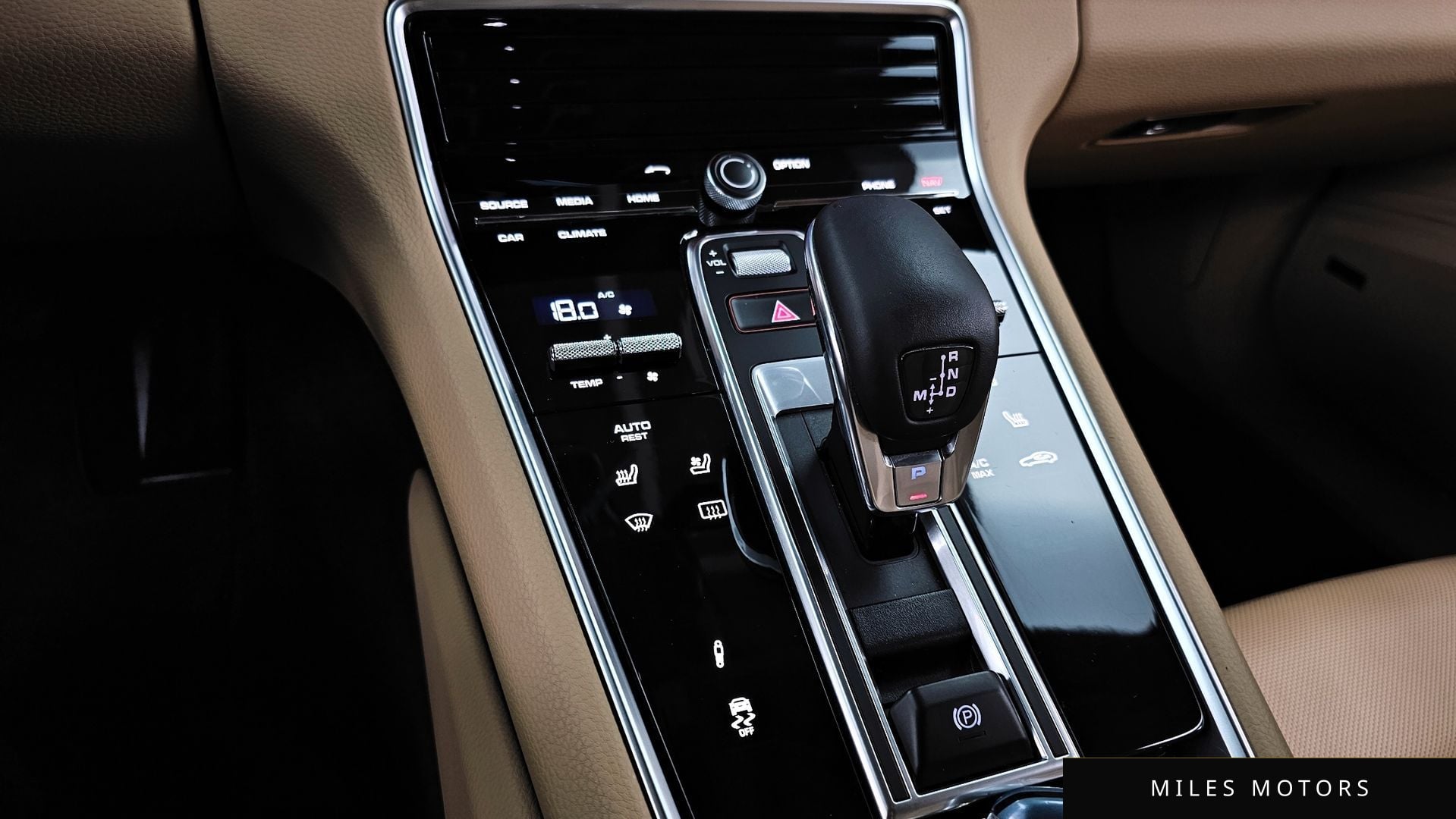 Porsche 파나메라 (971) 2018 — миниатюра 12