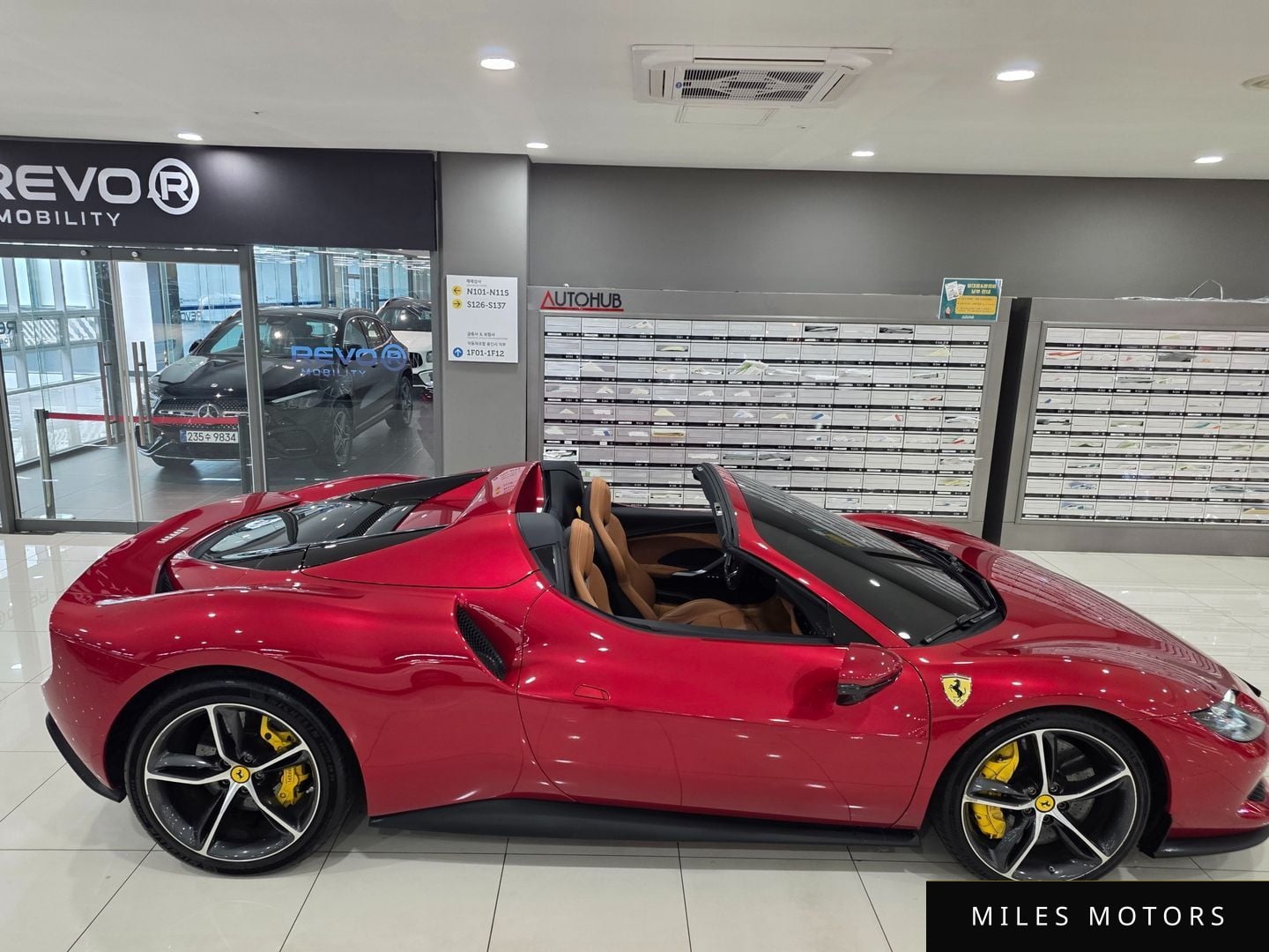Ferrari 296 GTS 2024 — миниатюра 4