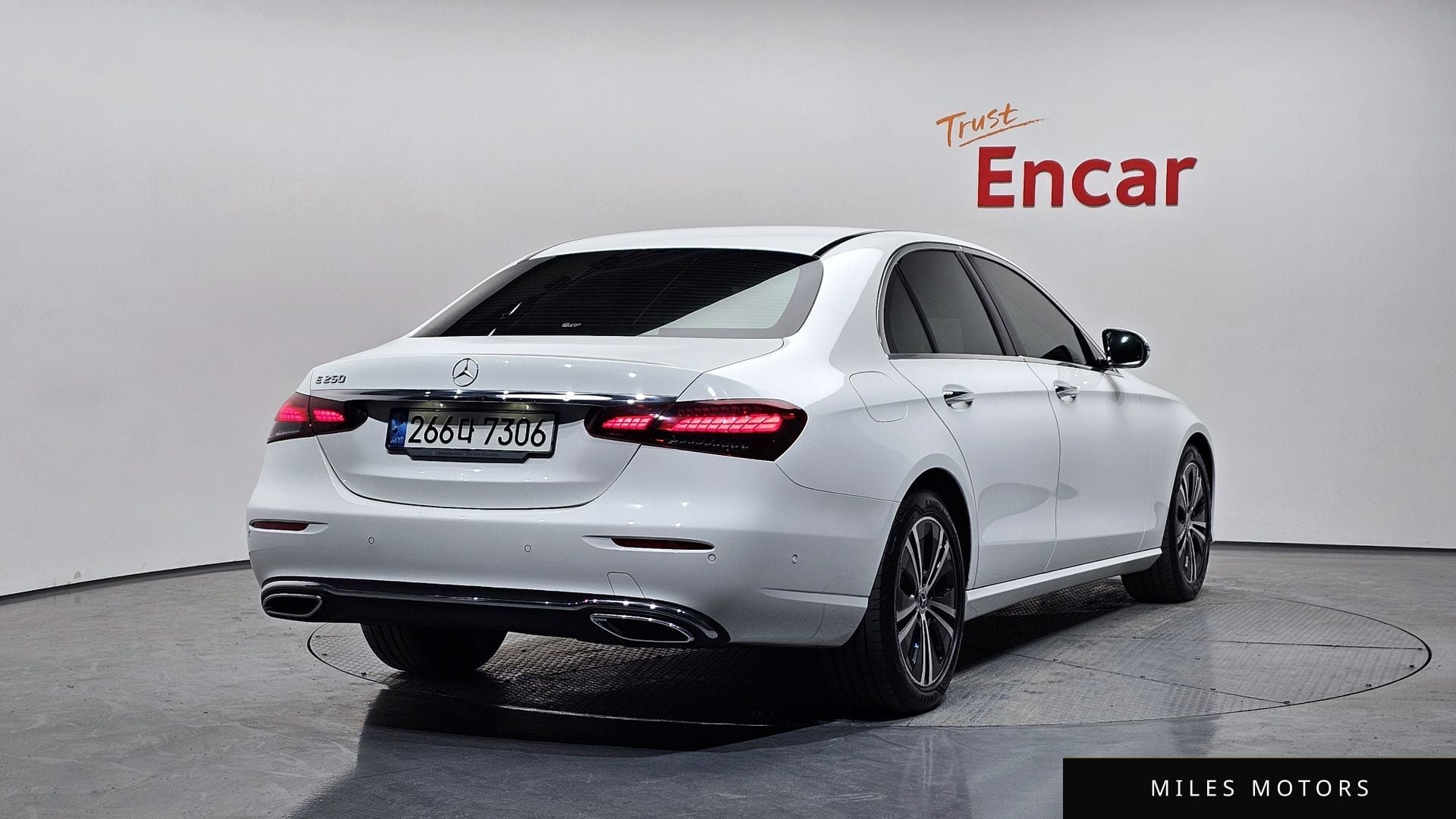 Mercedes-Benz E-Class W213 2021 — миниатюра 2
