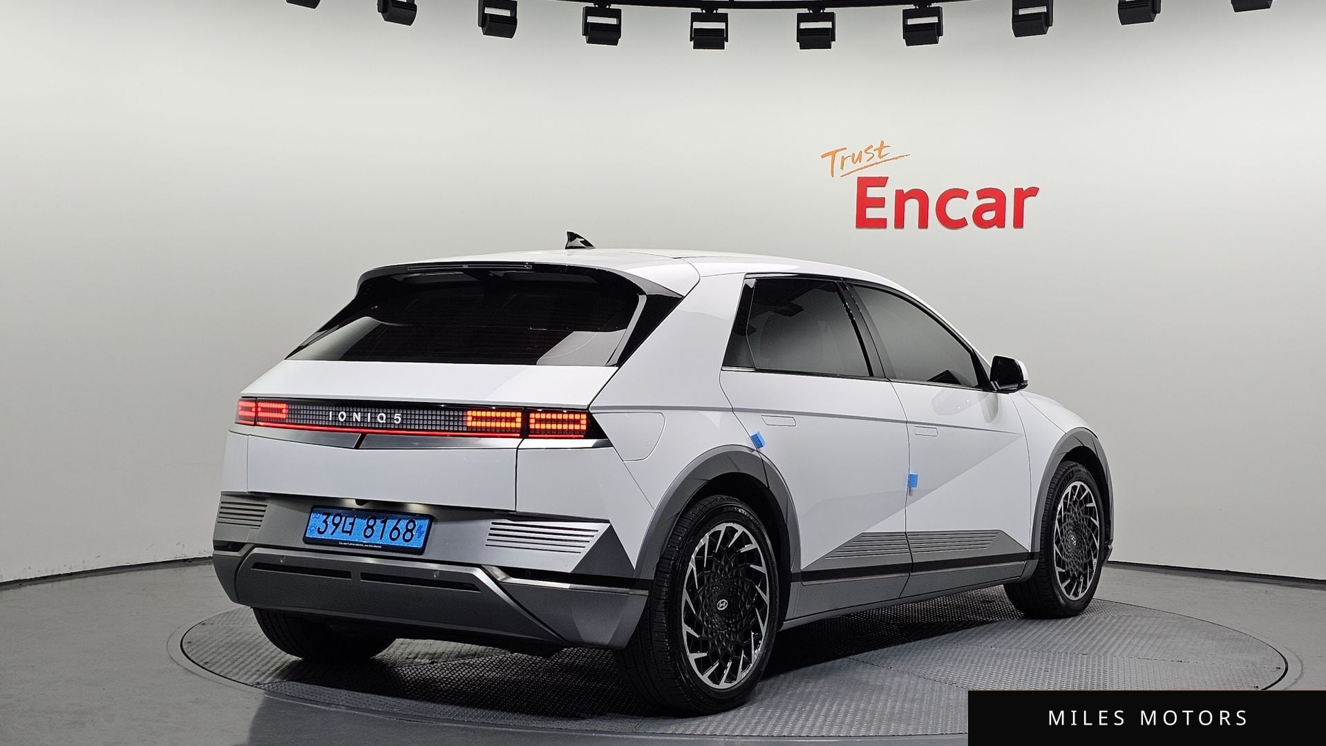 Hyundai Ioniq5 2022 — миниатюра 2