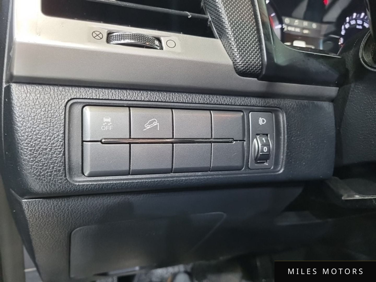 KG Mobility Rexton 2019 — миниатюра 15