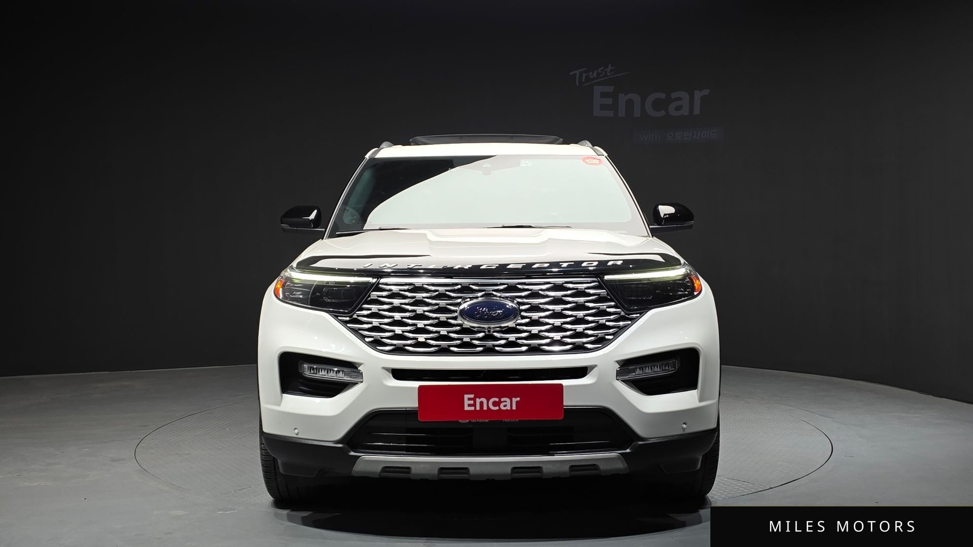 Ford Explorer 2022 — миниатюра 3