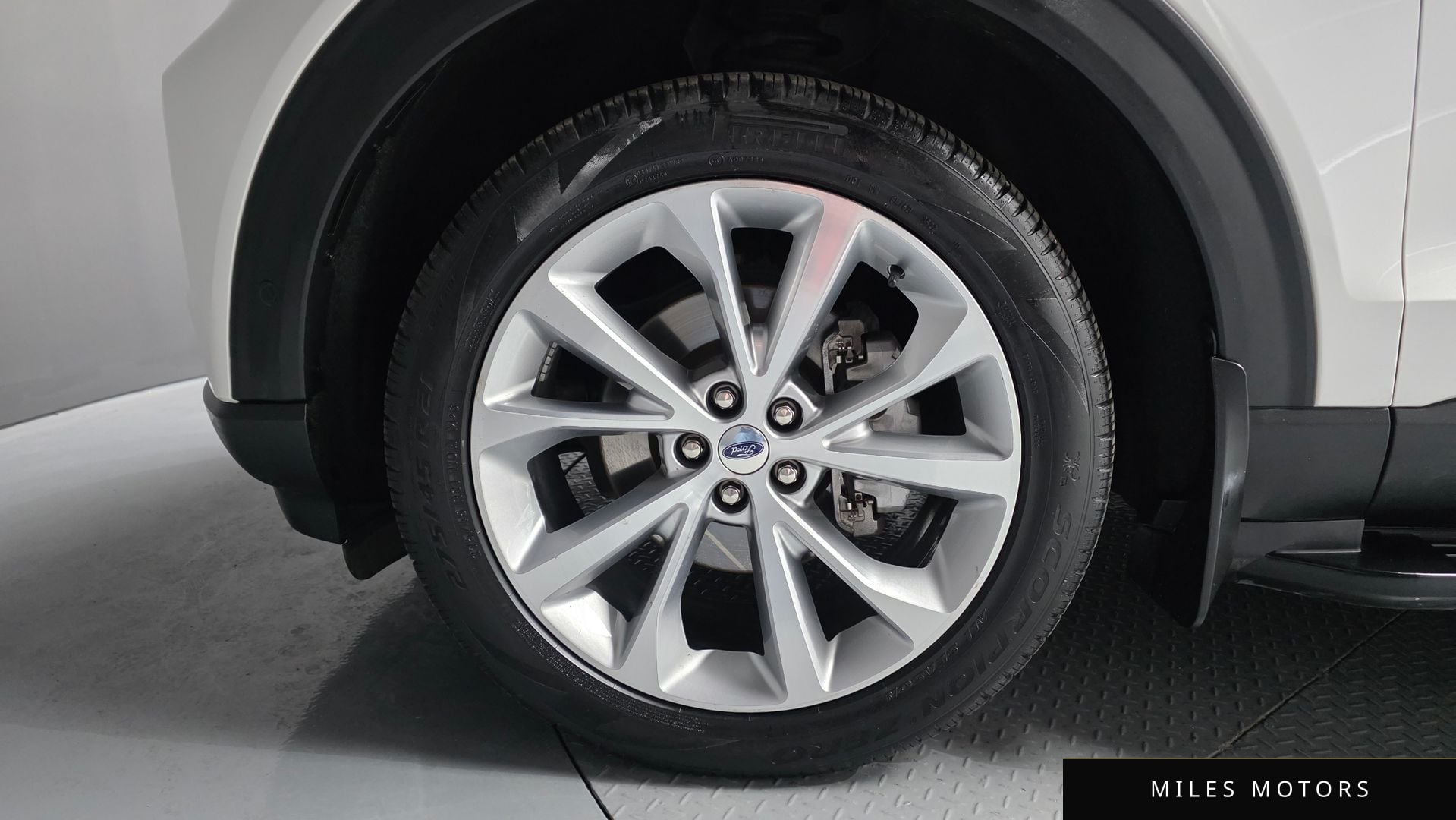 Ford Explorer 2022 — миниатюра 5