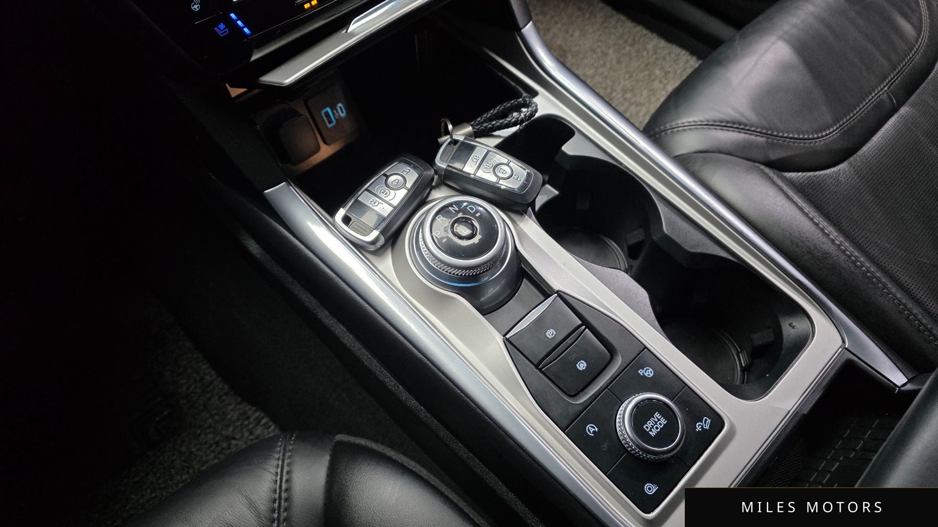 Ford Explorer 2022 — миниатюра 12