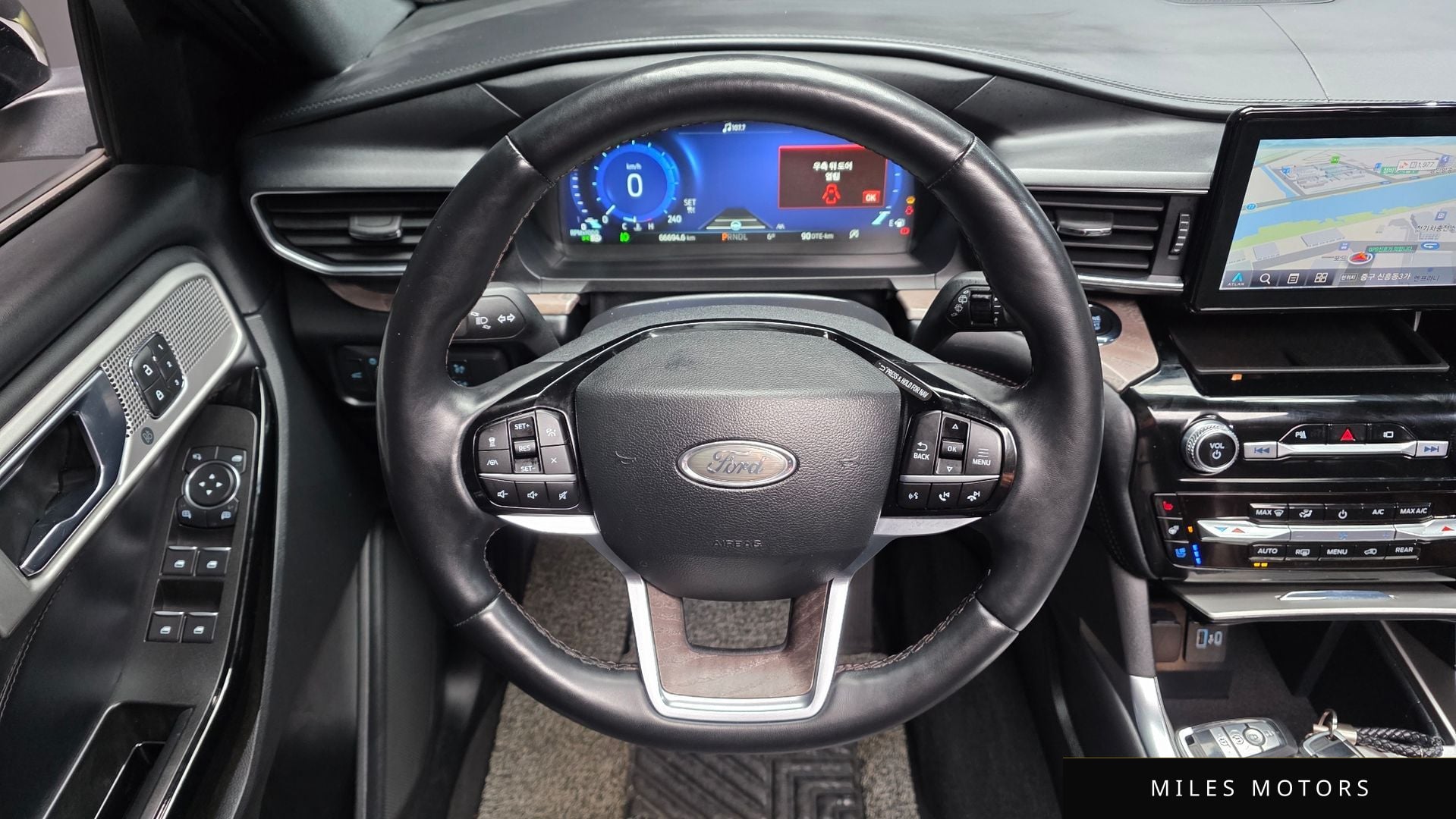 Ford Explorer 2022 — миниатюра 19