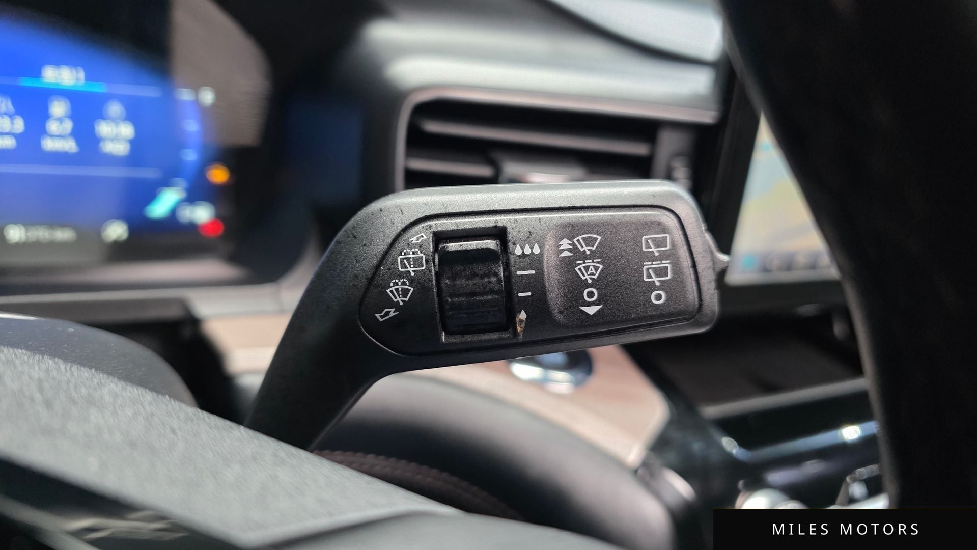 Ford Explorer 2022 — миниатюра 27