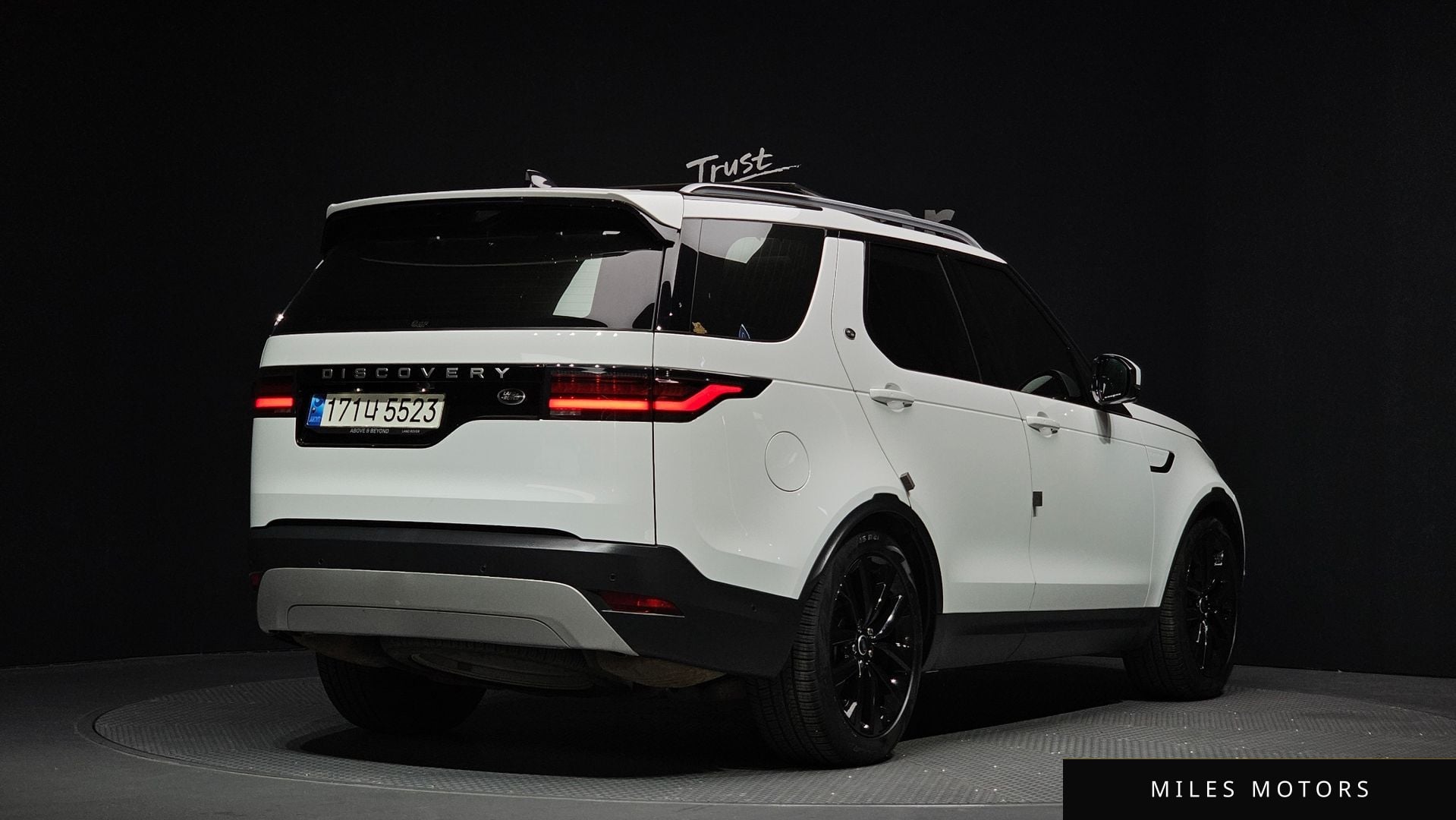 Land Rover Discovery 2022 — миниатюра 2