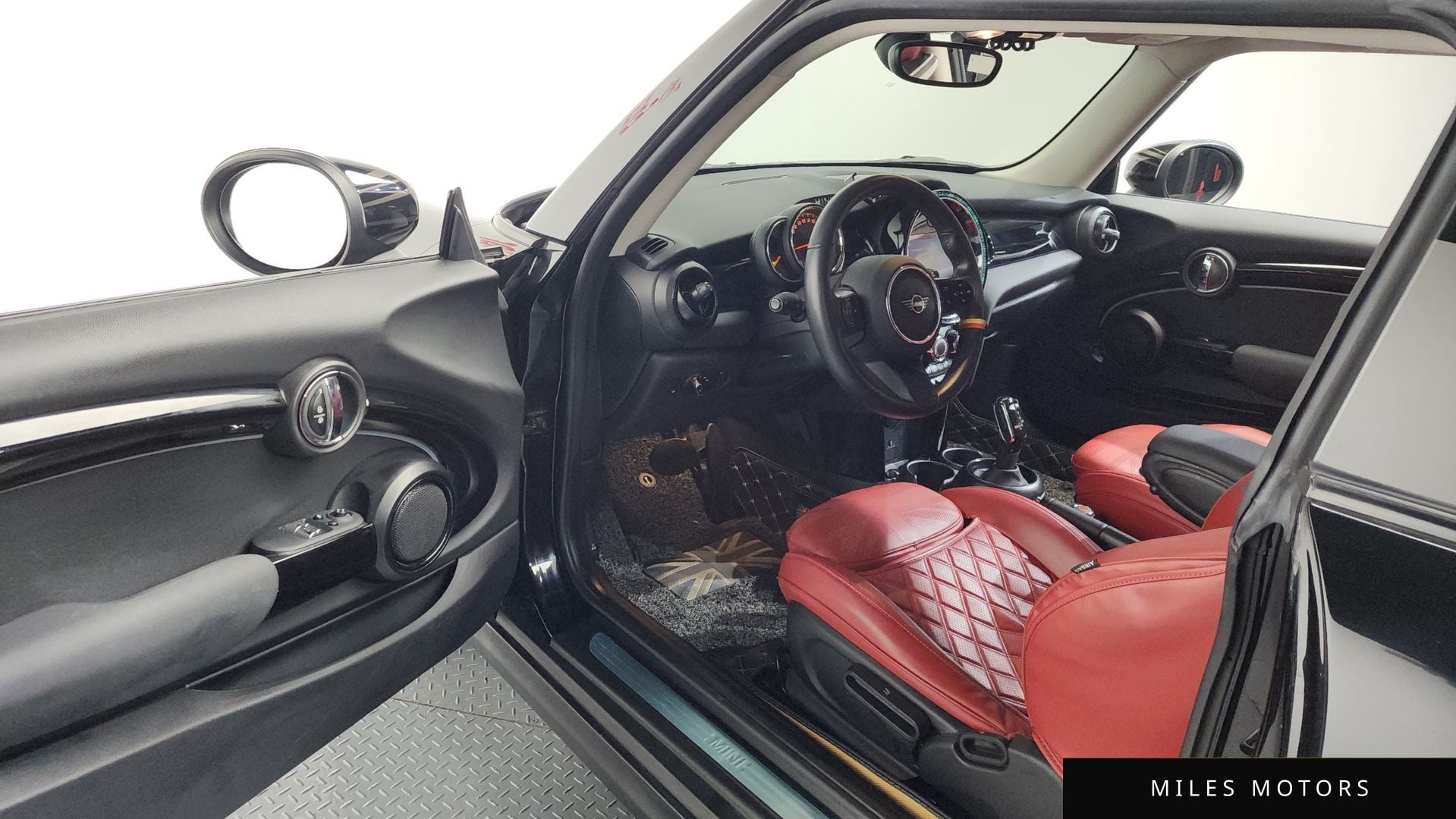 MINI Cooper 2022 — миниатюра 12