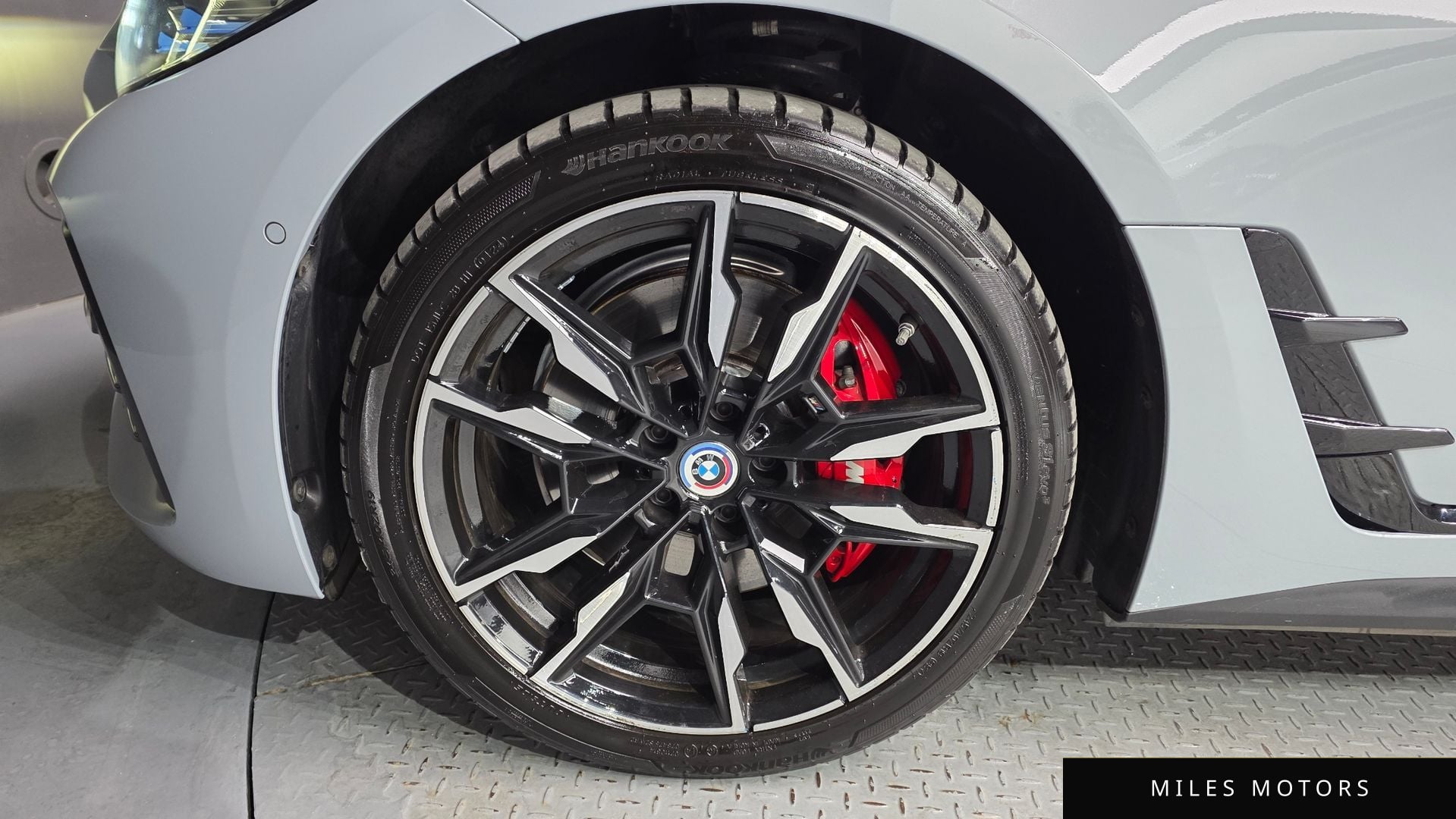BMW i4 2022 — миниатюра 5