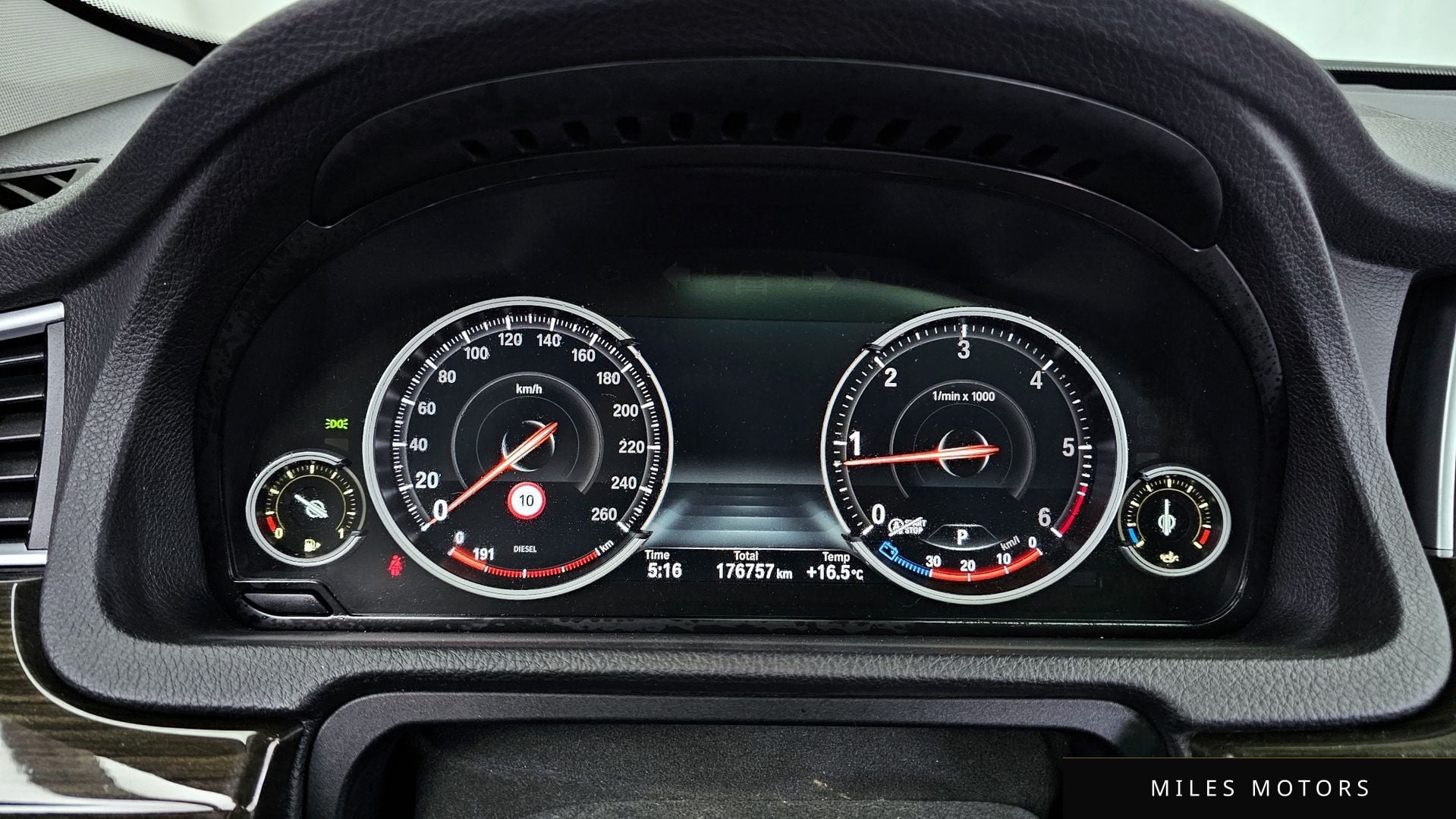 BMW 5시리즈 GT (F07) 2016 — миниатюра 8