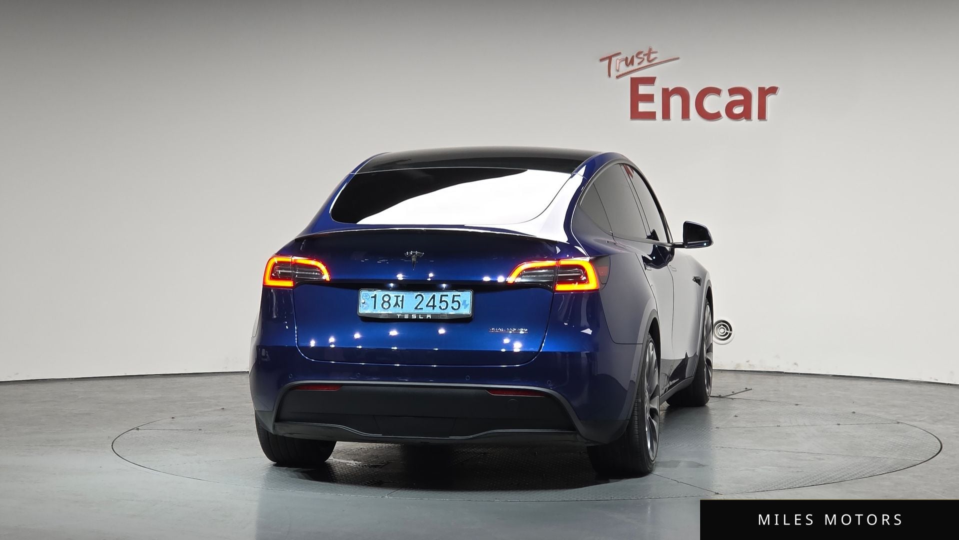 Tesla Model Y 2021 — миниатюра 4