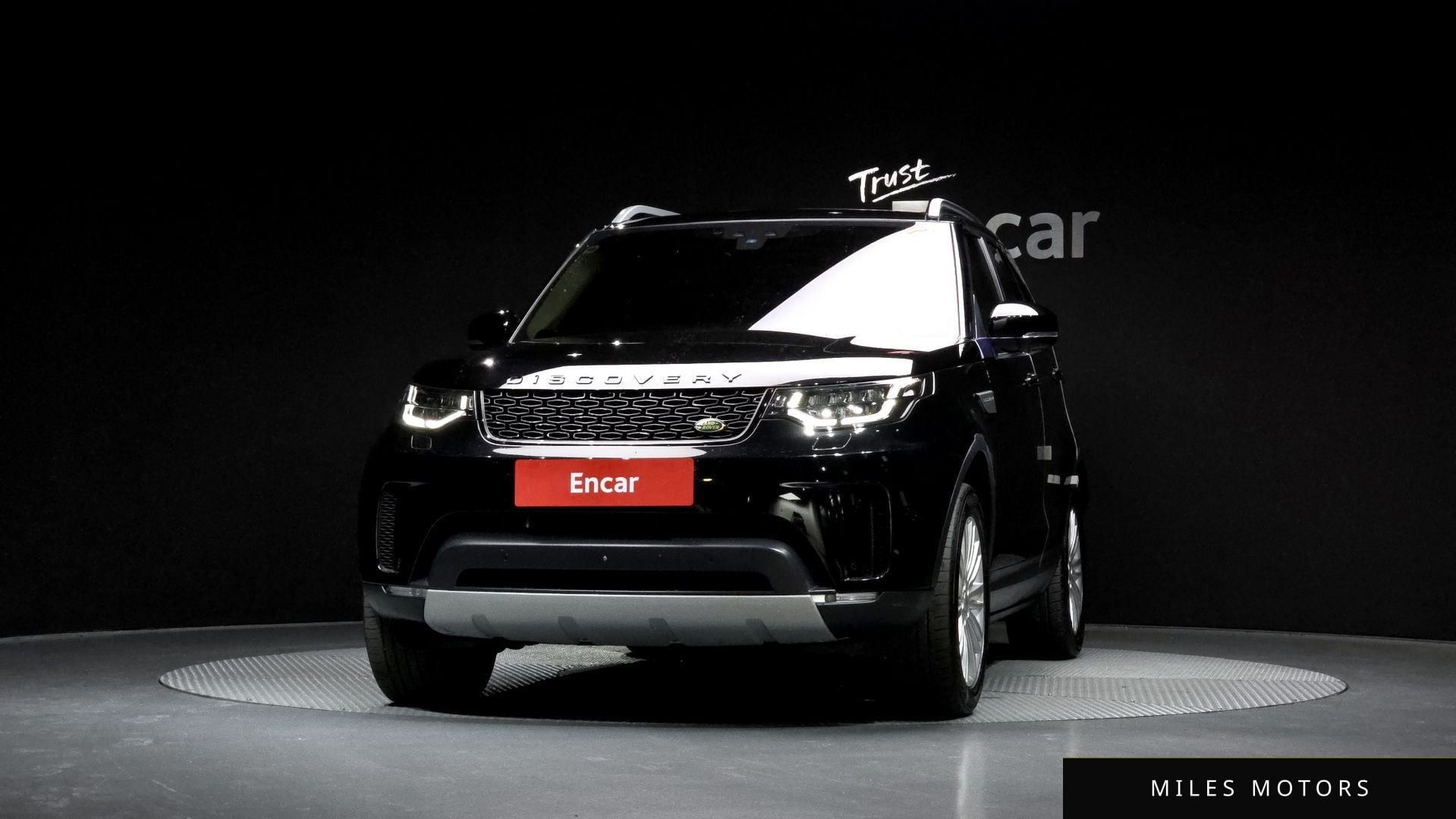 Land Rover Discovery 2018 — миниатюра 3