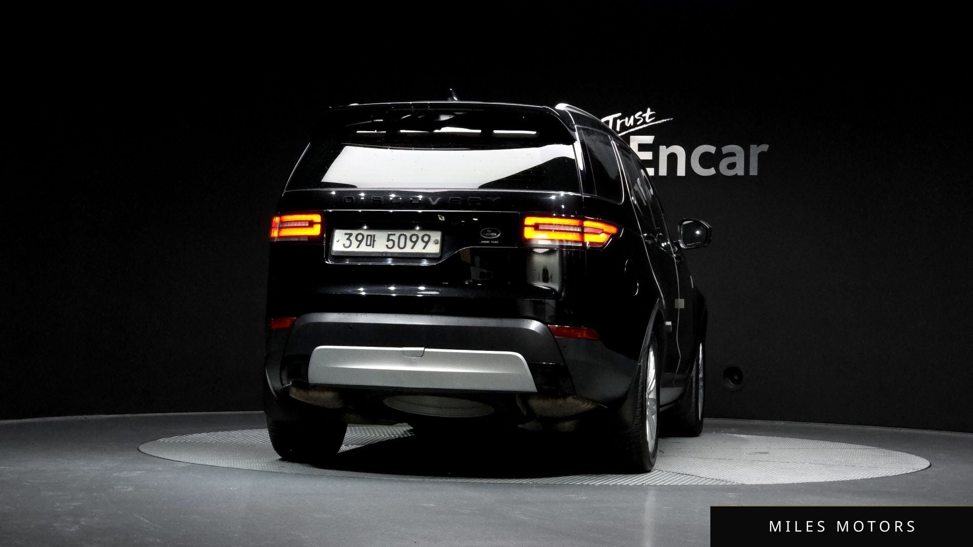 Land Rover Discovery 2018 — миниатюра 4