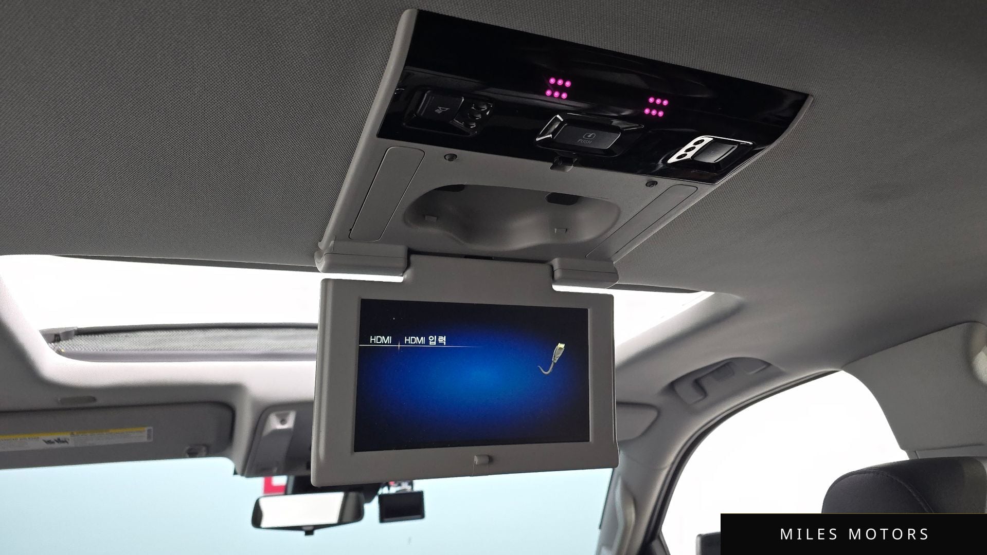 Cadillac Escalade 2020 — миниатюра 24