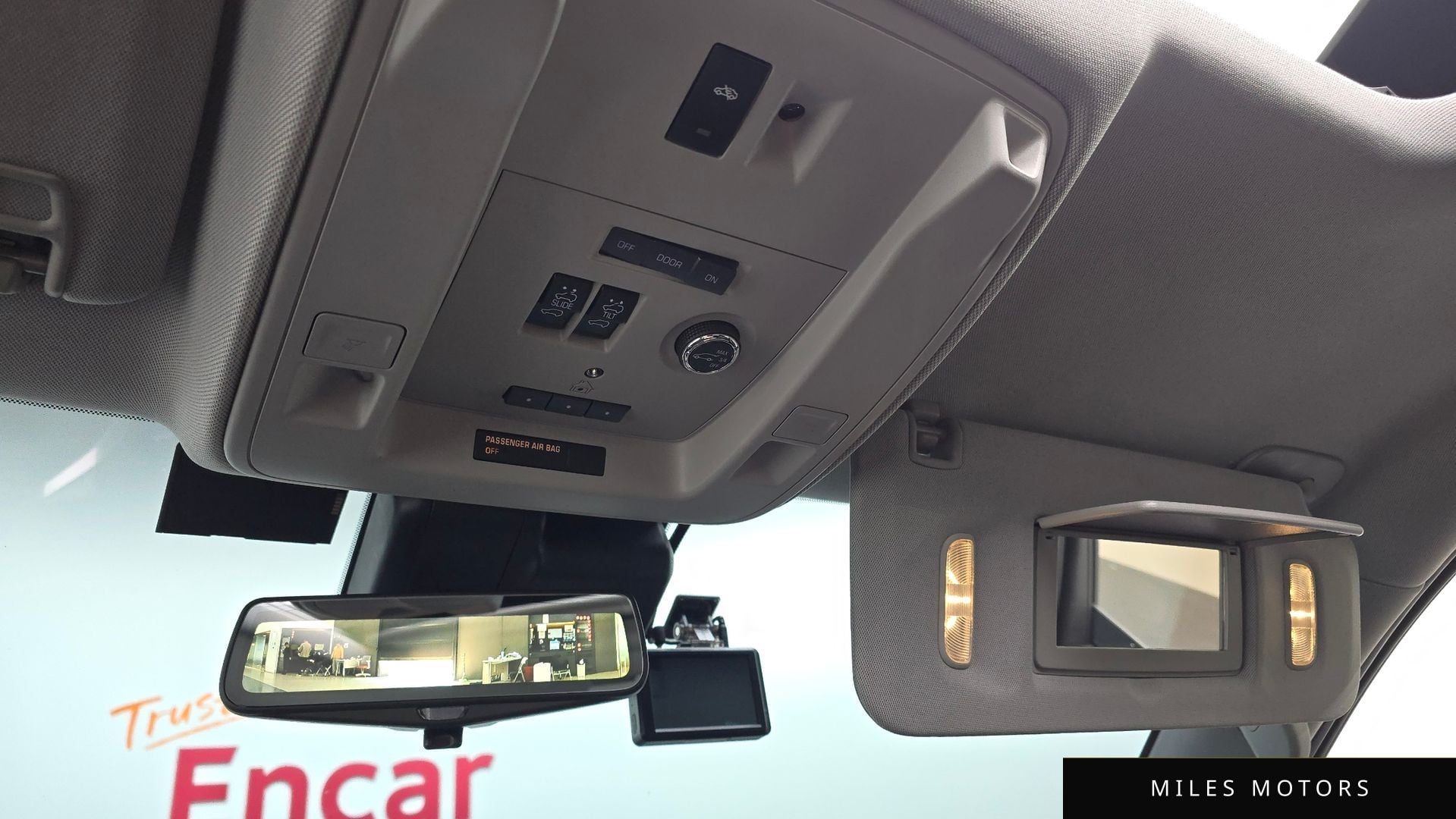 Cadillac Escalade 2020 — миниатюра 28