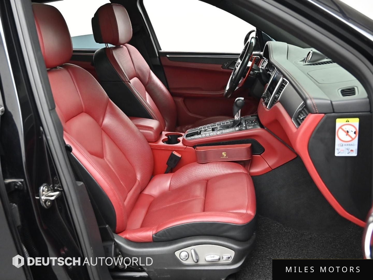 Porsche Macan 2017 — миниатюра 10