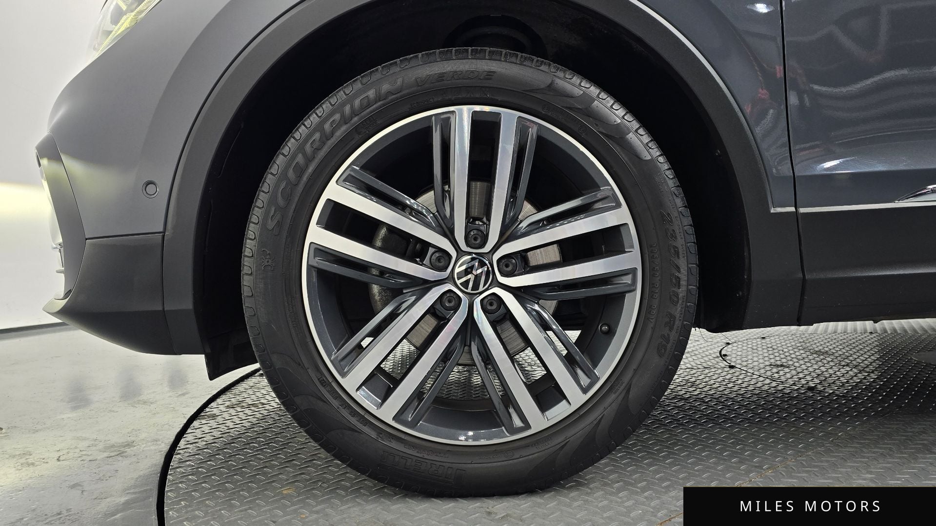 Volkswagen 티구안 2022 — миниатюра 4