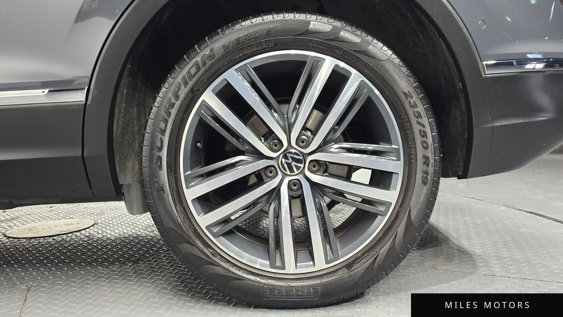Volkswagen 티구안 2022 — миниатюра 6