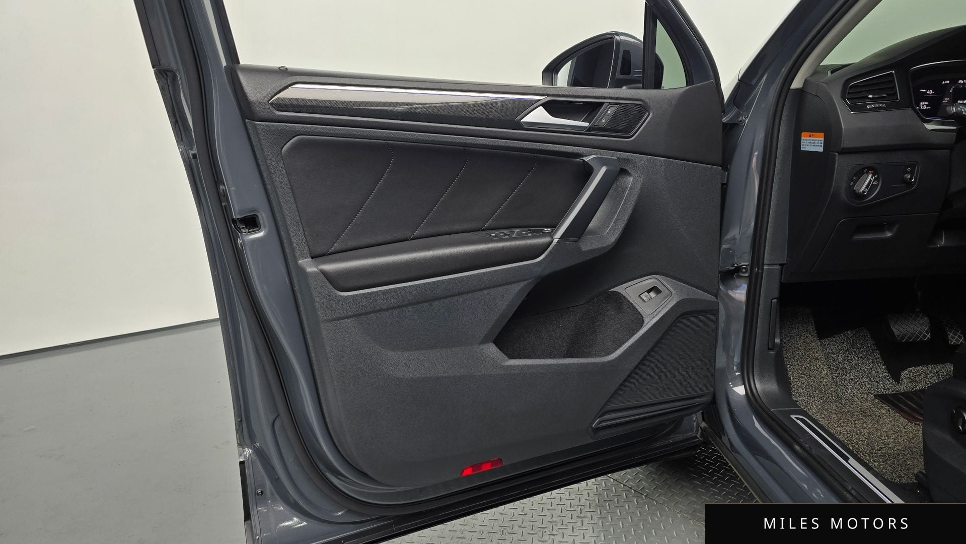 Volkswagen 티구안 2022 — миниатюра 13