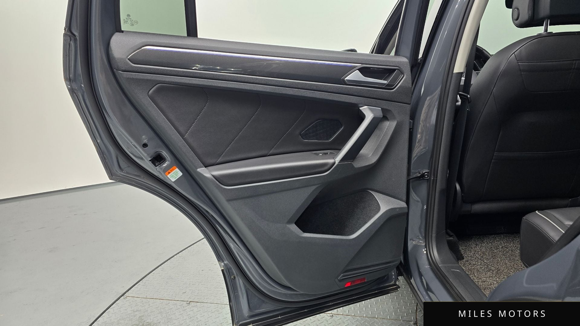 Volkswagen 티구안 2022 — миниатюра 14