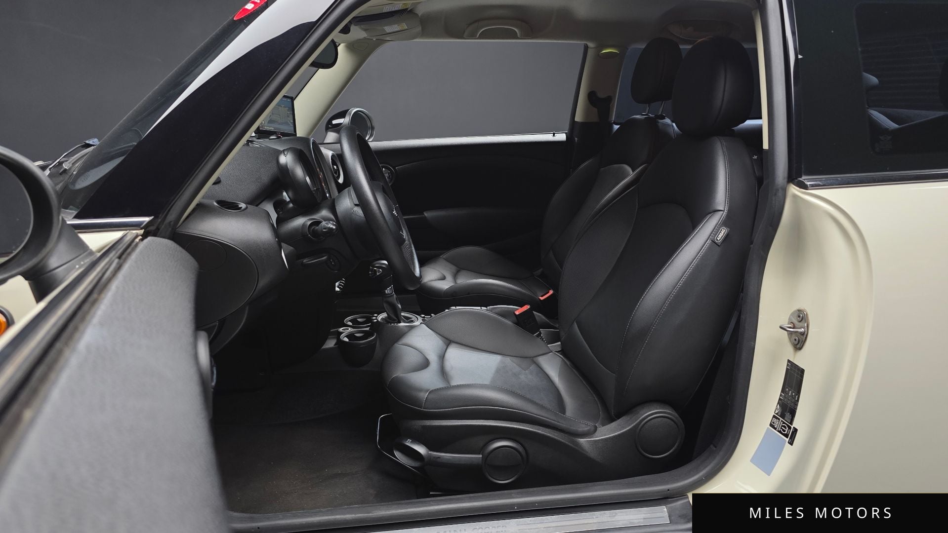 MINI Cooper 2013 — миниатюра 17