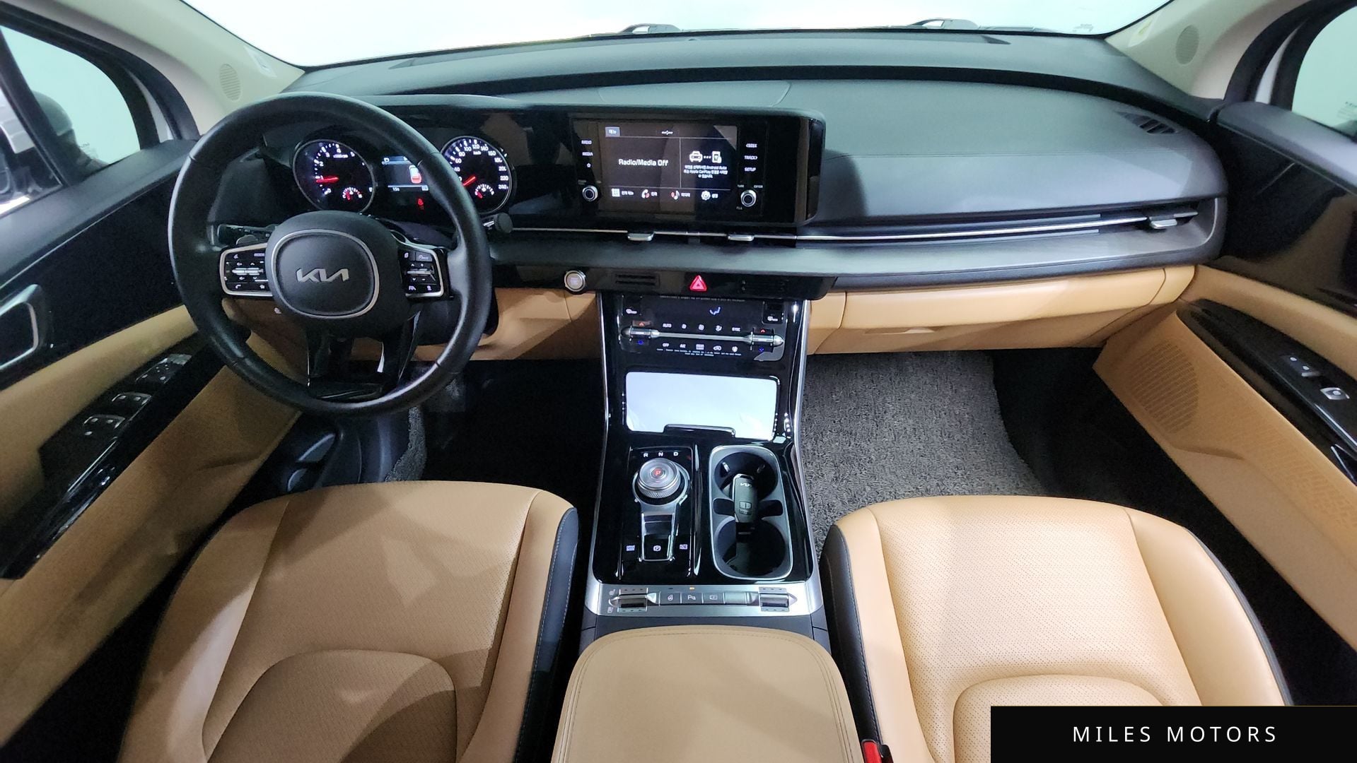 Kia Carnival 2022 — миниатюра 10