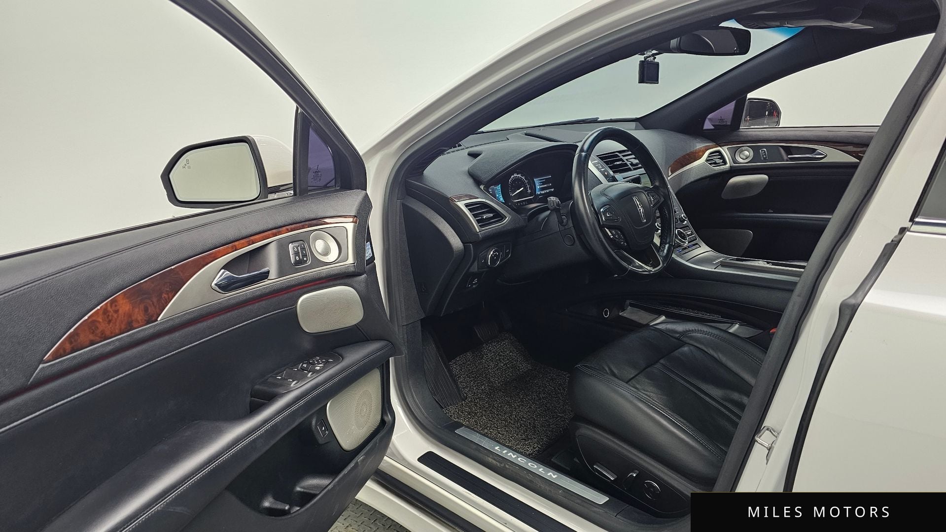 Lincoln MKZ 2017 — миниатюра 10