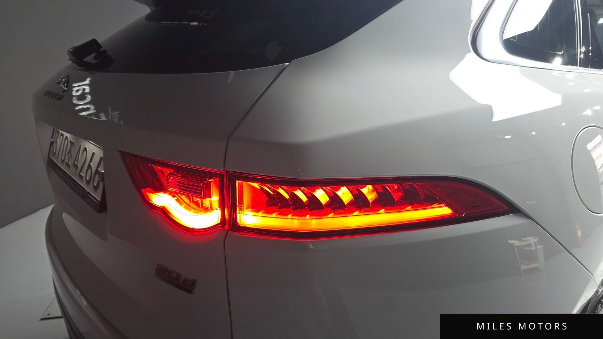 Jaguar F-PACE 2019 — миниатюра 9