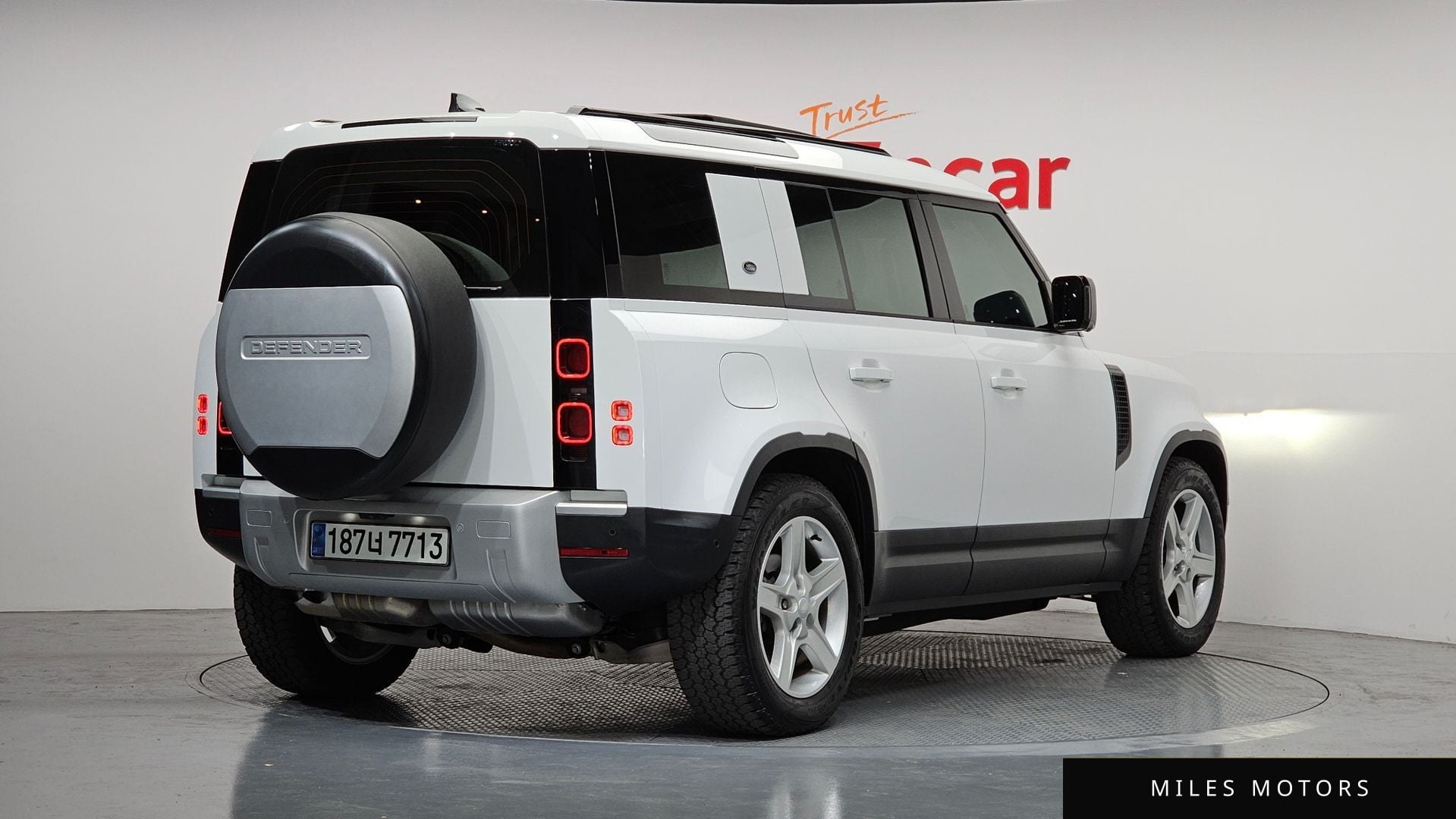Land Rover Defender 2024 — миниатюра 2