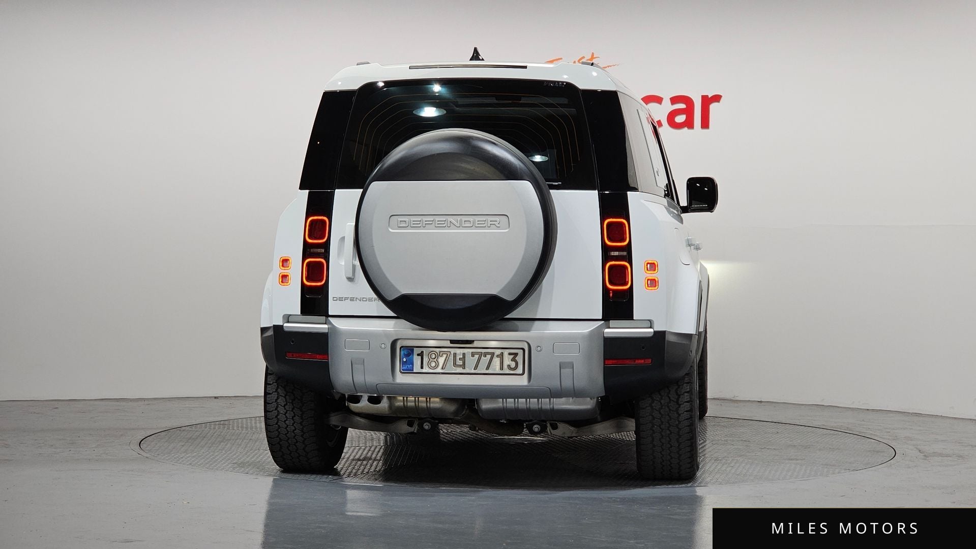 Land Rover Defender 2024 — миниатюра 4