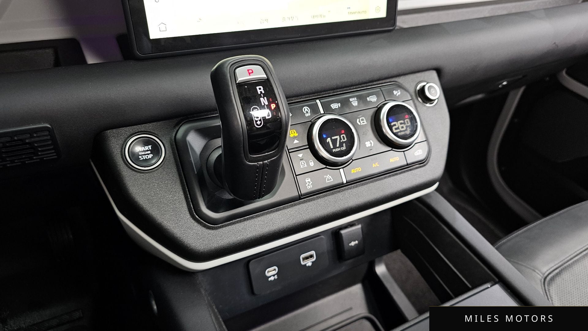 Land Rover Defender 2024 — миниатюра 9