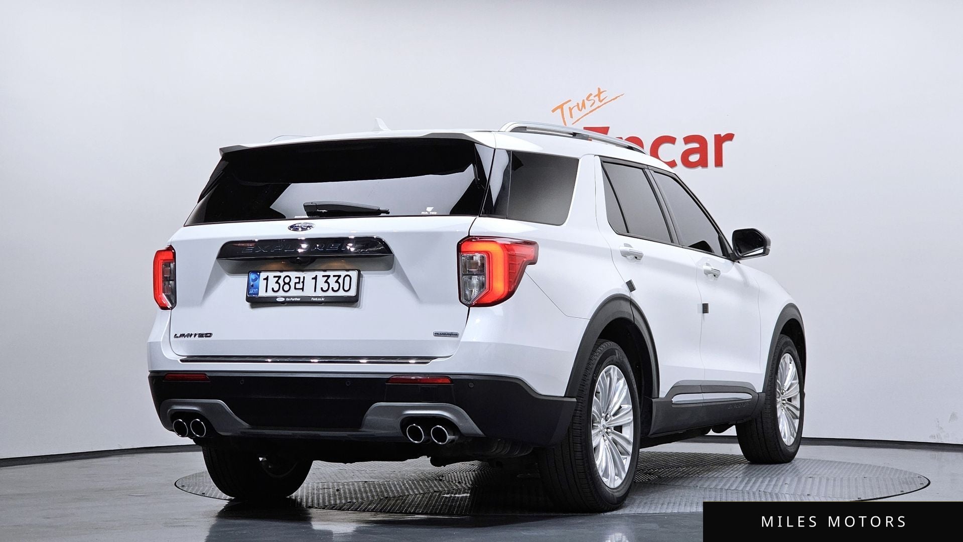 Ford Explorer 2021 — миниатюра 2