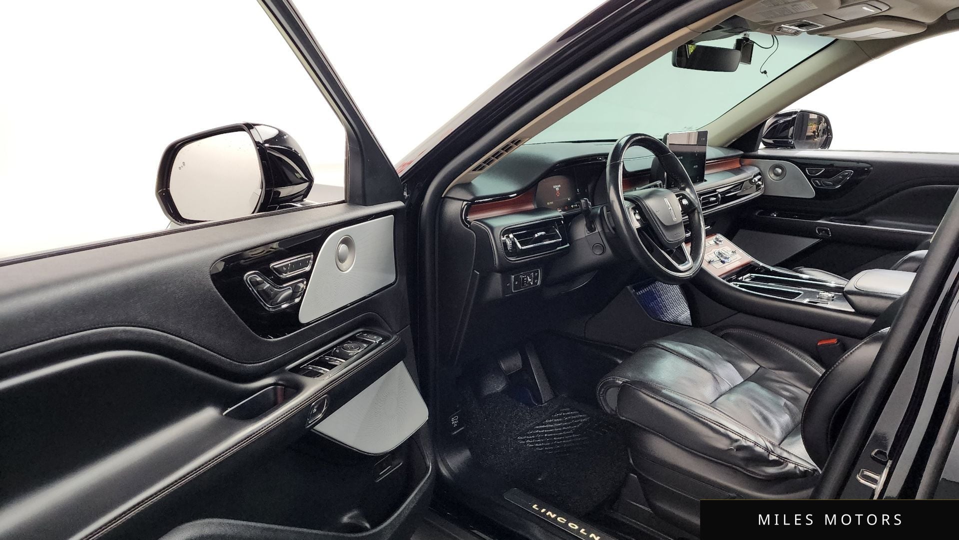 Lincoln 에비에이터 2021 — миниатюра 13