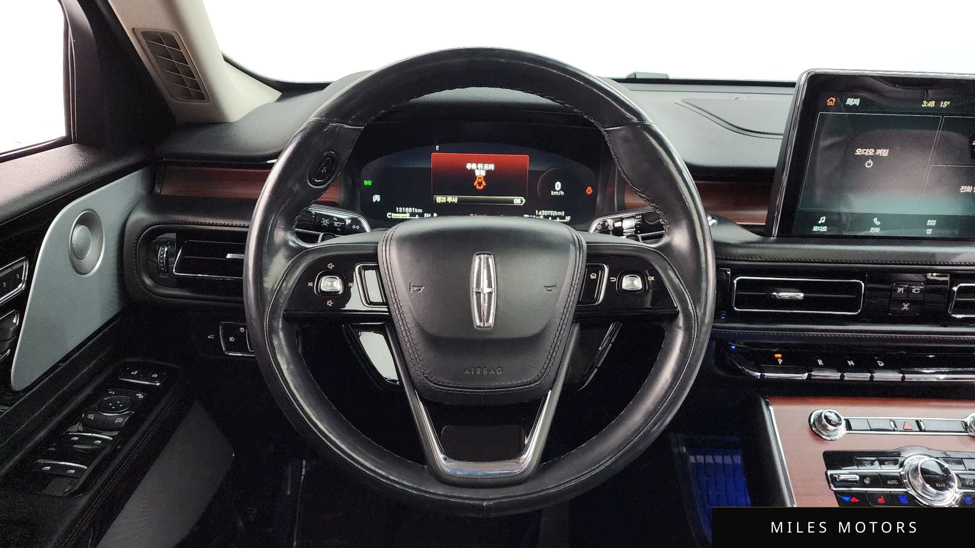 Lincoln 에비에이터 2021 — миниатюра 18