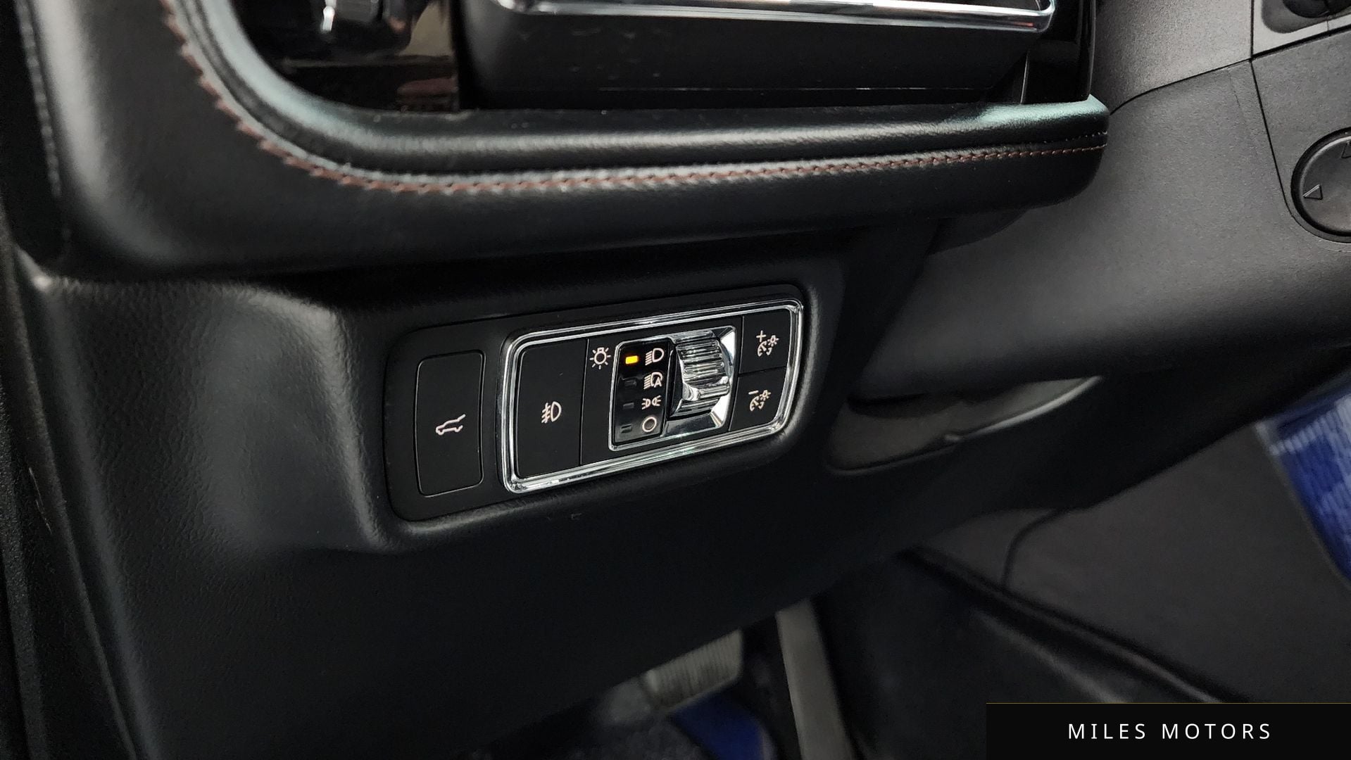 Lincoln 에비에이터 2021 — миниатюра 32
