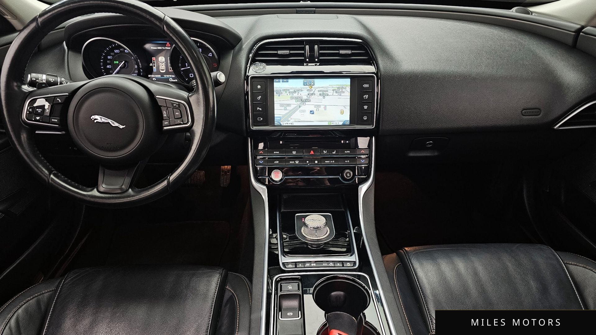 Jaguar XE 2016 — миниатюра 7