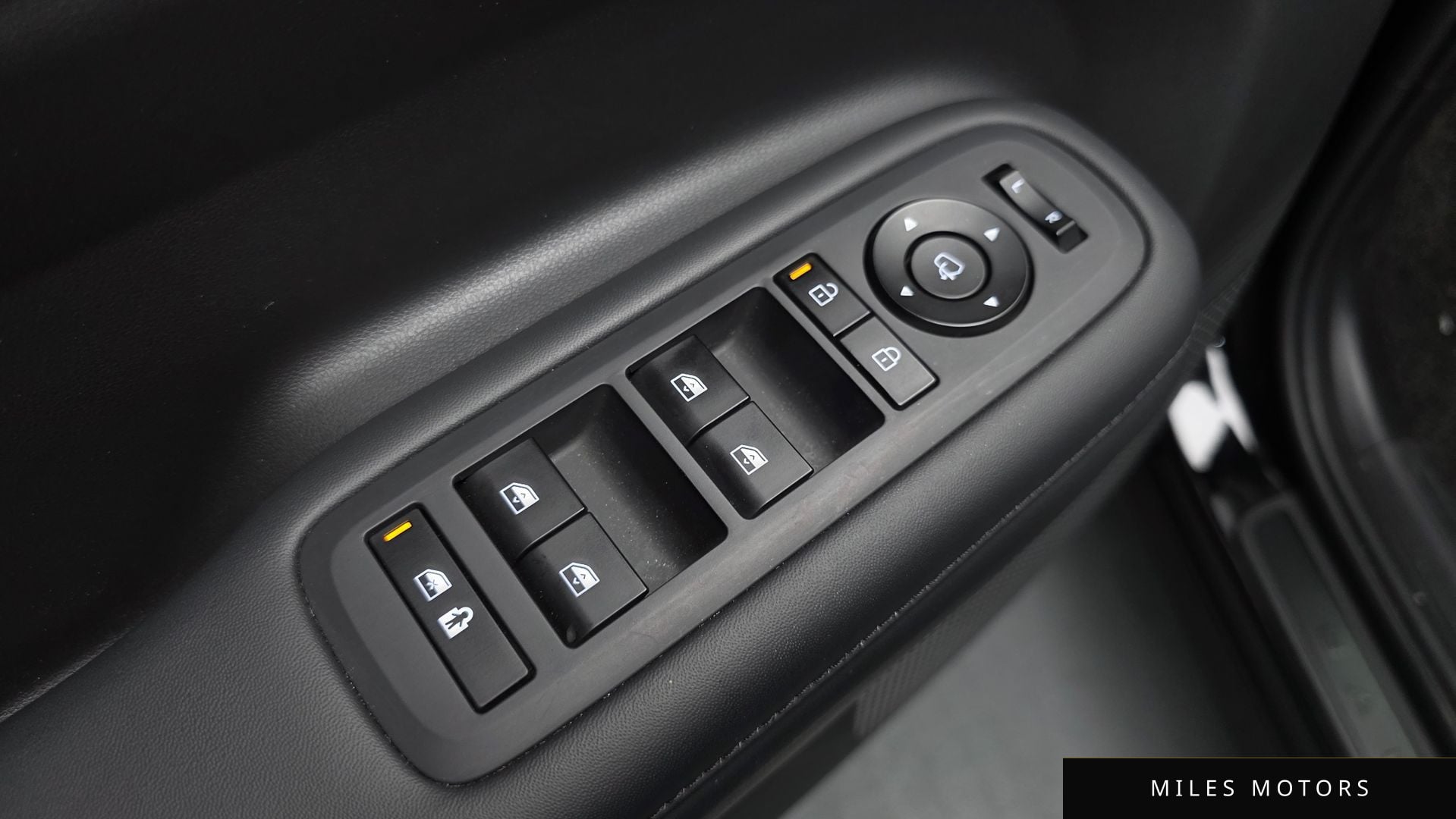 Hyundai 싼타페 (MX5) 2024 — миниатюра 29