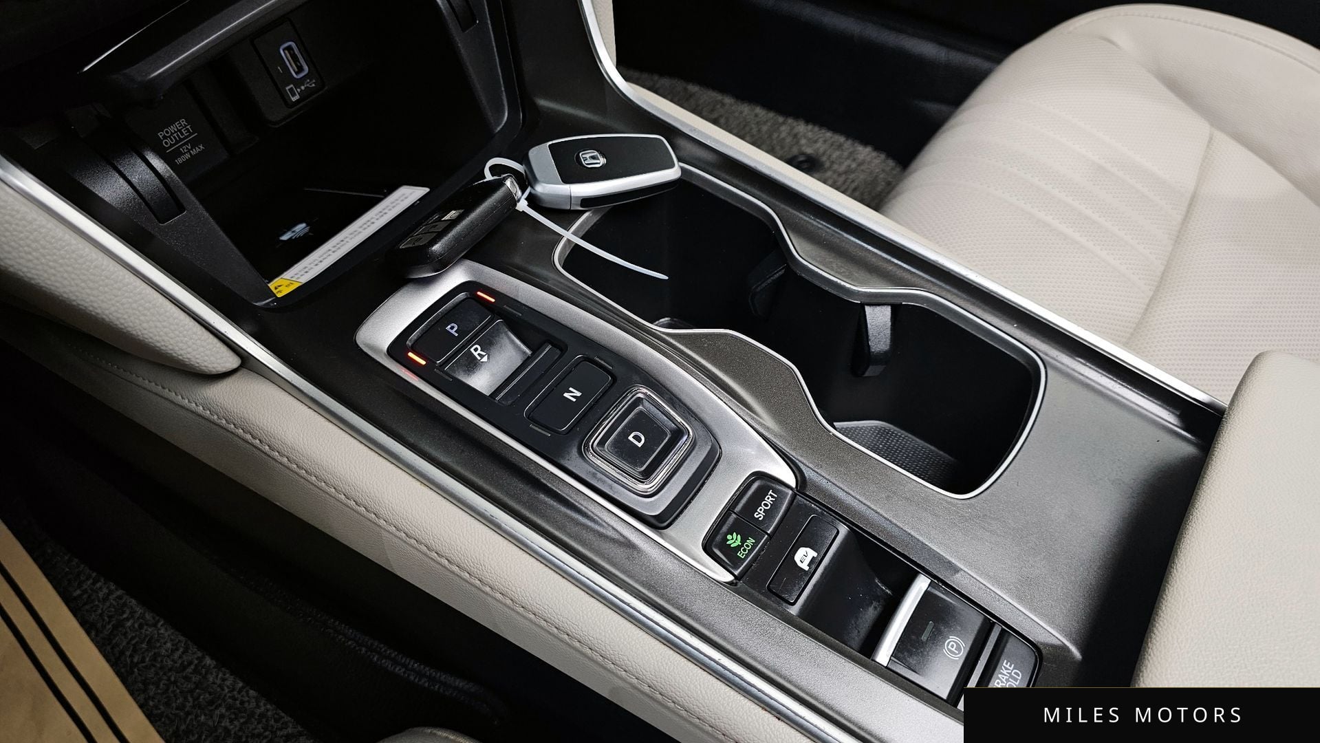 Honda 어코드 2019 — миниатюра 11