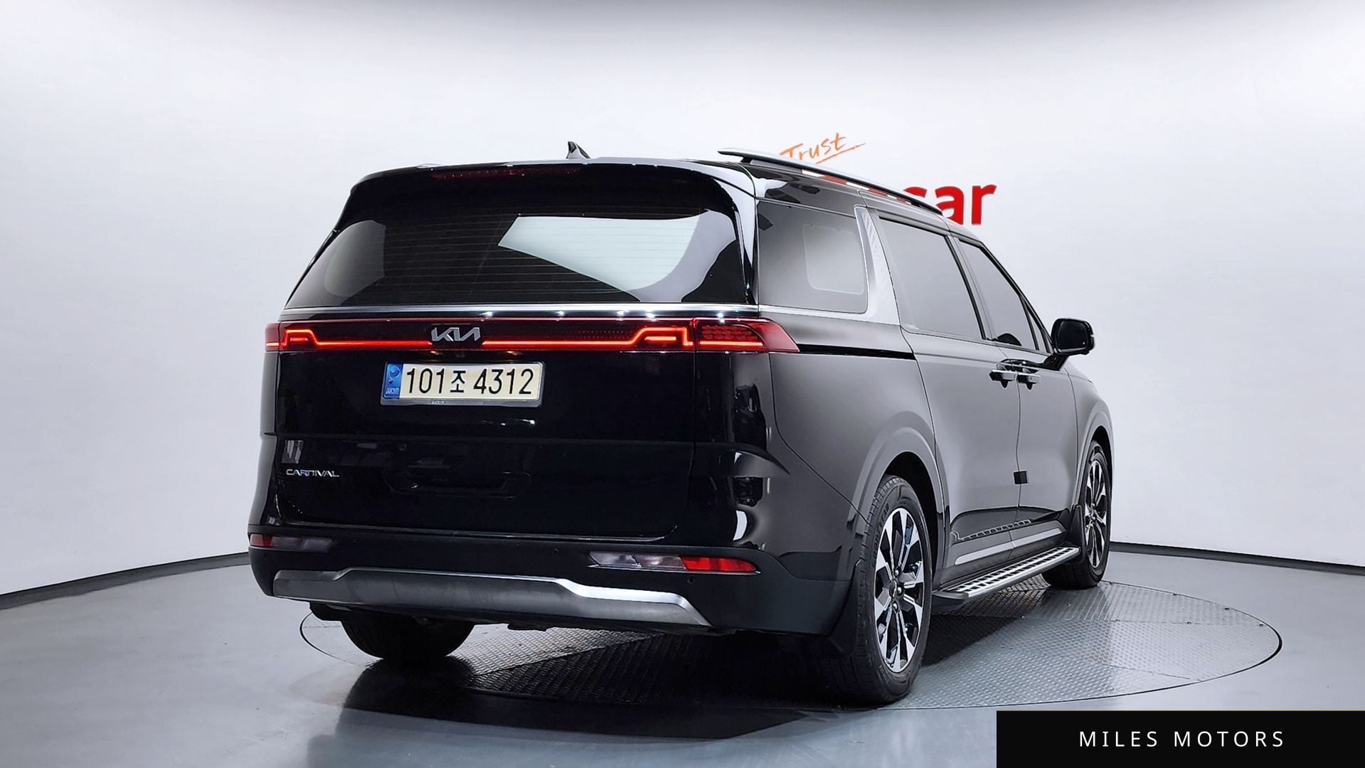 Kia Carnival 2022 — миниатюра 2