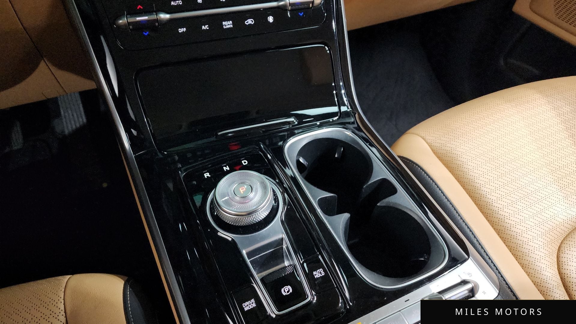 Kia Carnival 2022 — миниатюра 12