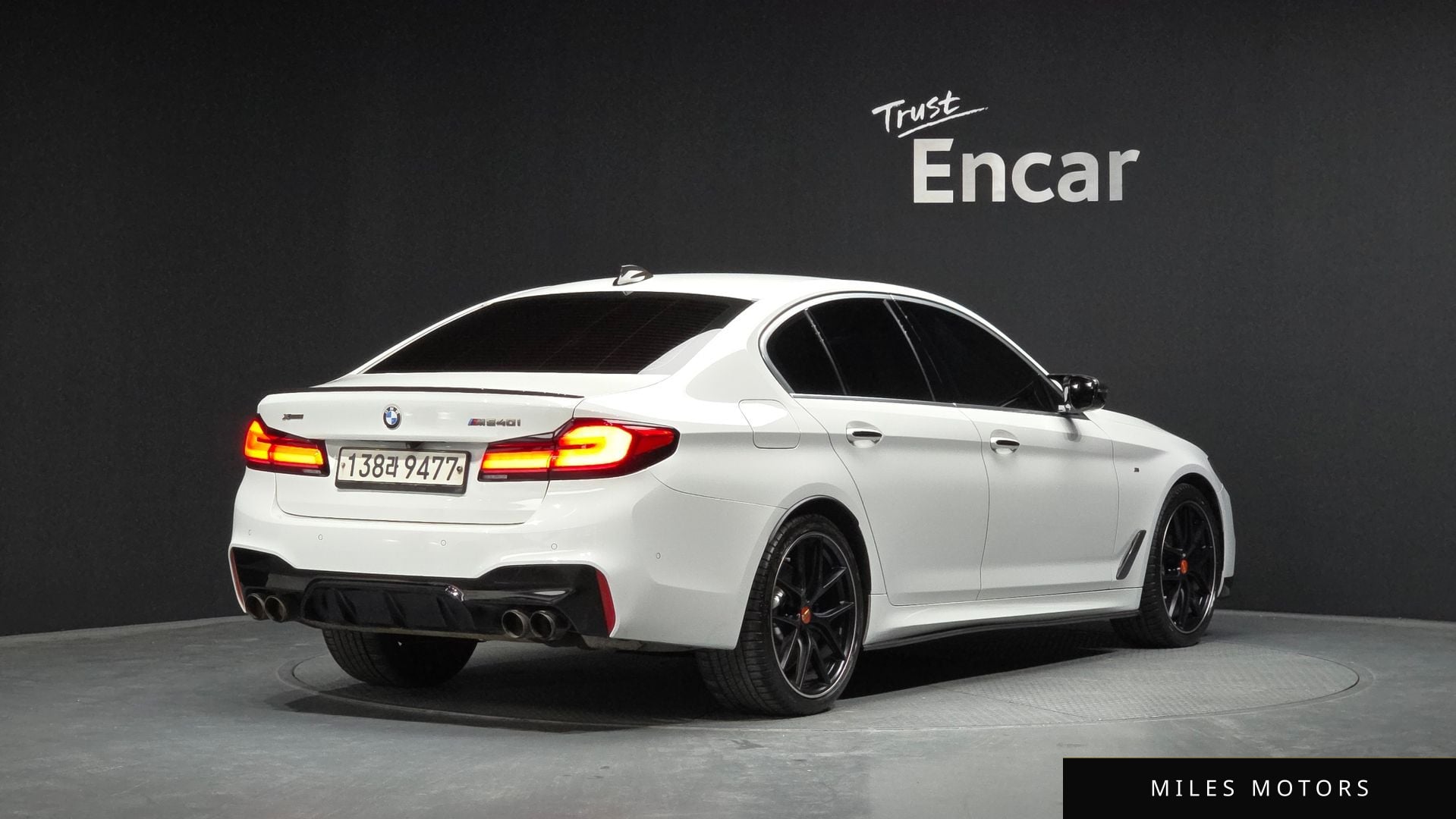 BMW 5 Series (G30) 2018 — миниатюра 2