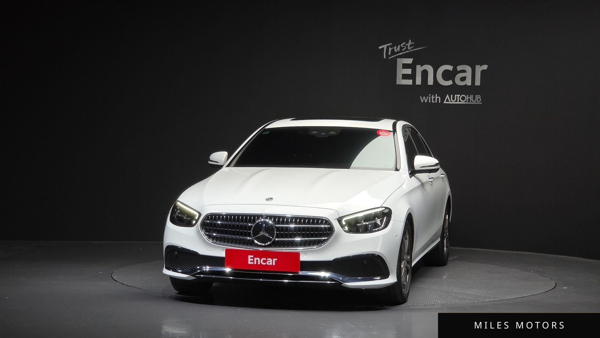 Mercedes-Benz E-Class W213 2023 — миниатюра 3