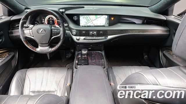 Лексус LS500 2018 — миниатюра 7