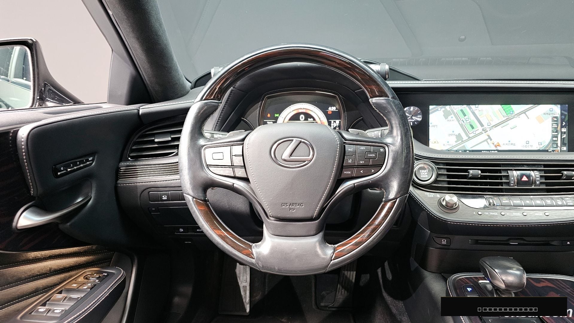Лексус LS500 2018 — миниатюра 13