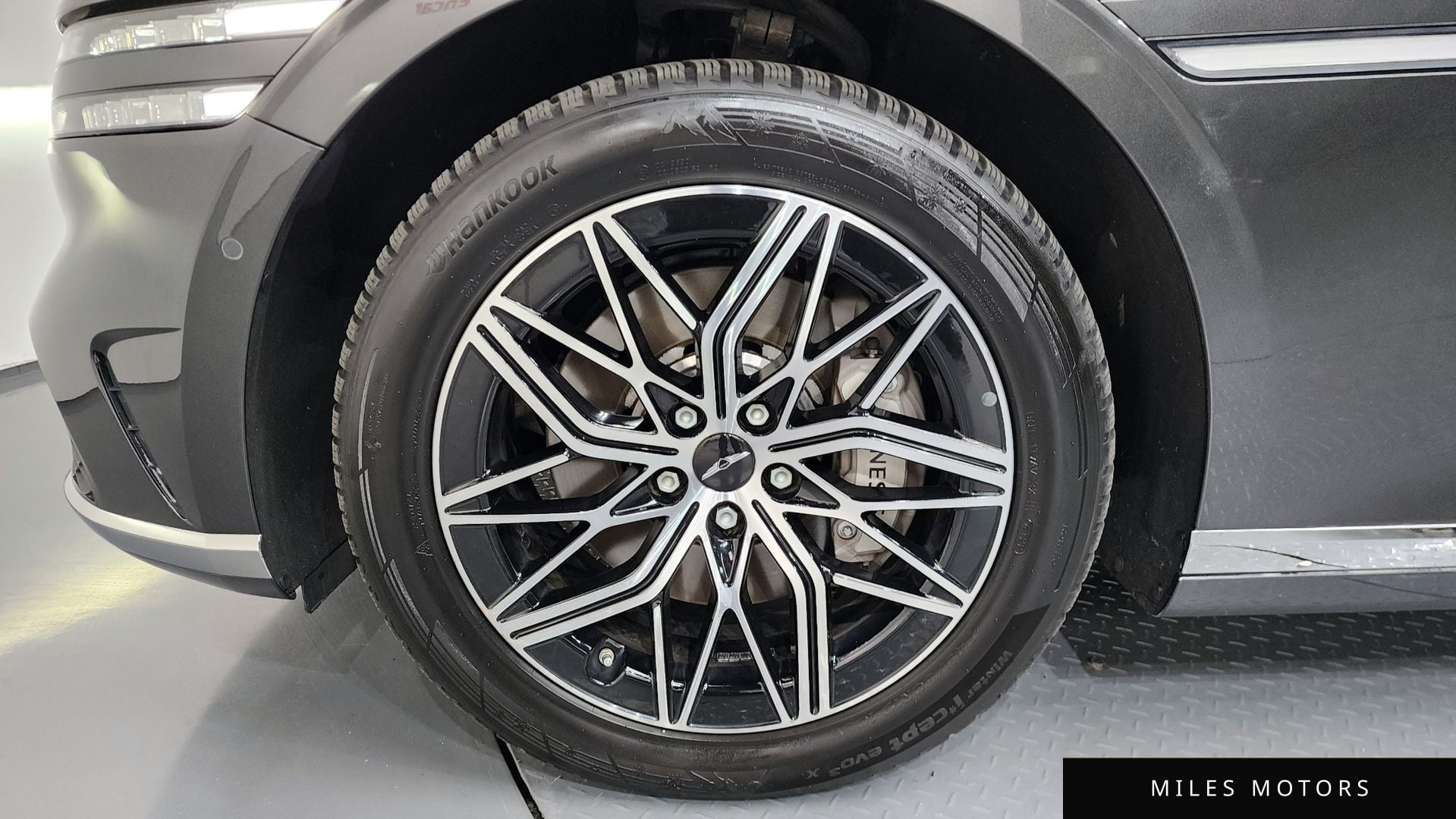 Genesis G90 (RS4) 2022 — миниатюра 5