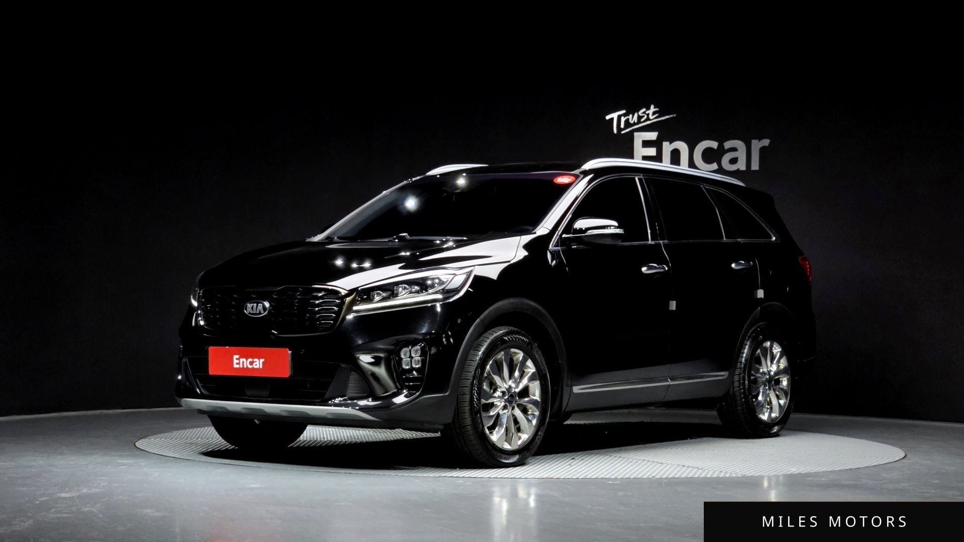 Kia Sorento 2019 — фото 1 из 12