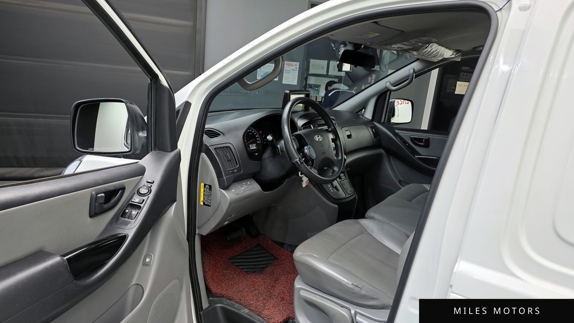 Hyundai Starex 2017 — миниатюра 10