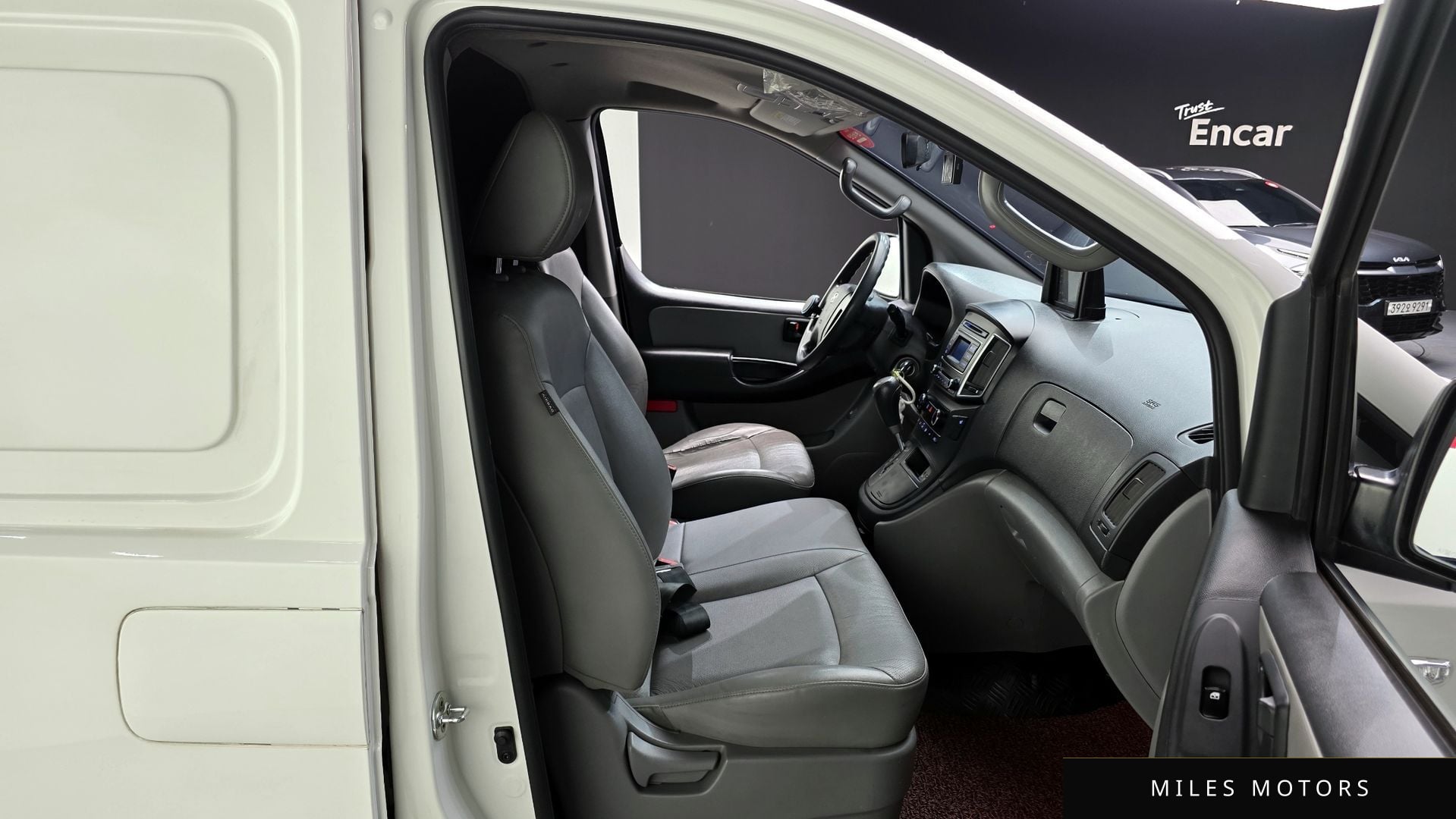 Hyundai Starex 2017 — миниатюра 11