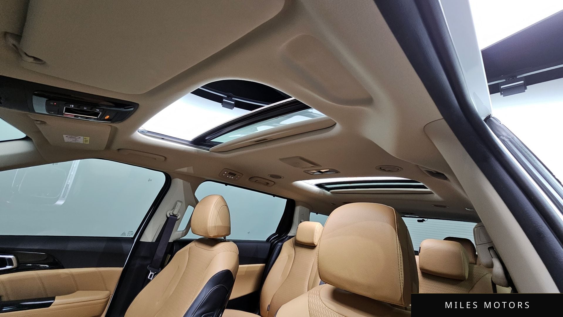 Kia Carnival 2023 — миниатюра 6